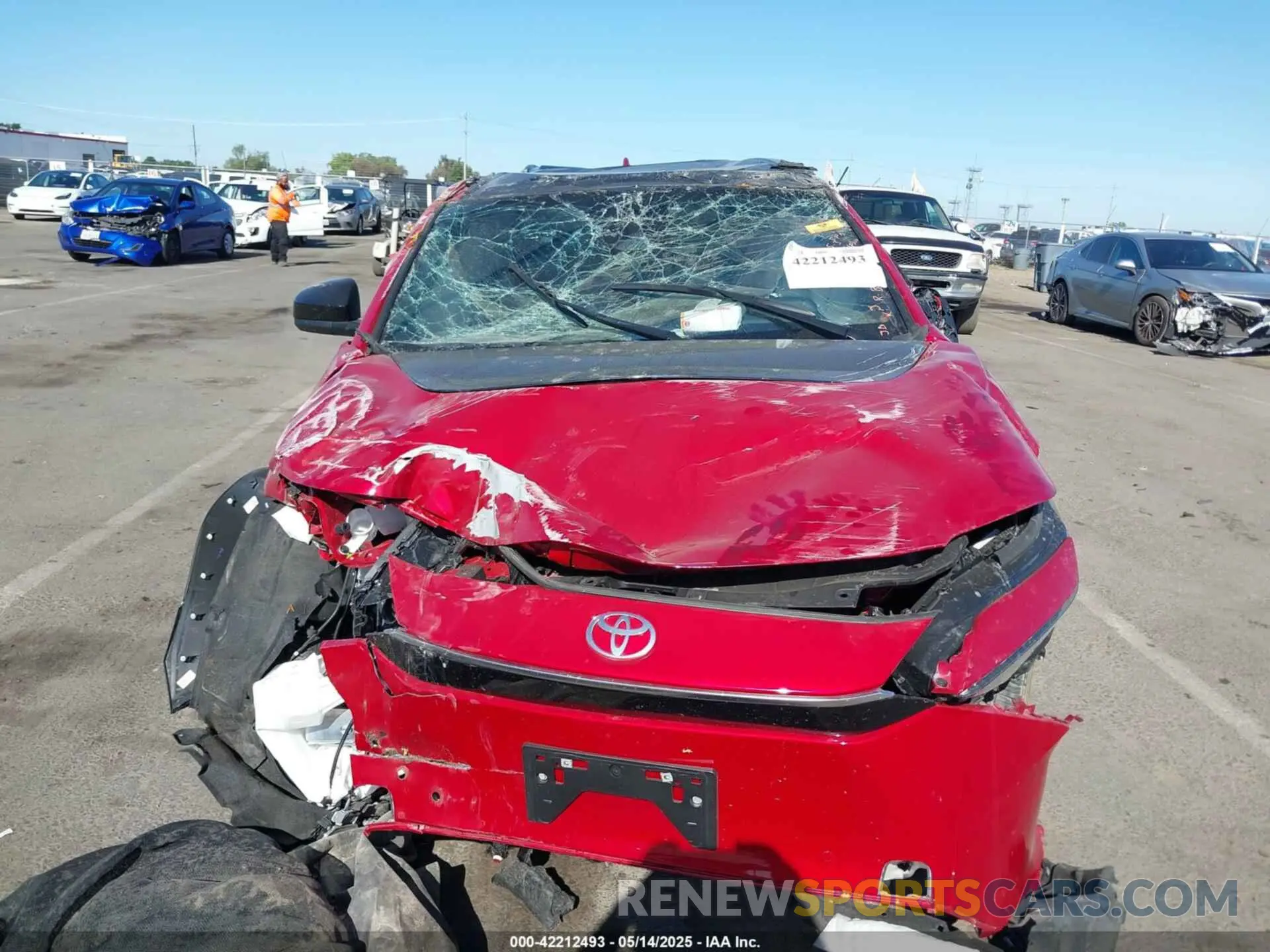 12 fotografías del automóvil dañado JTMABACAXRA078351 TOYOTA BZ4X 2024