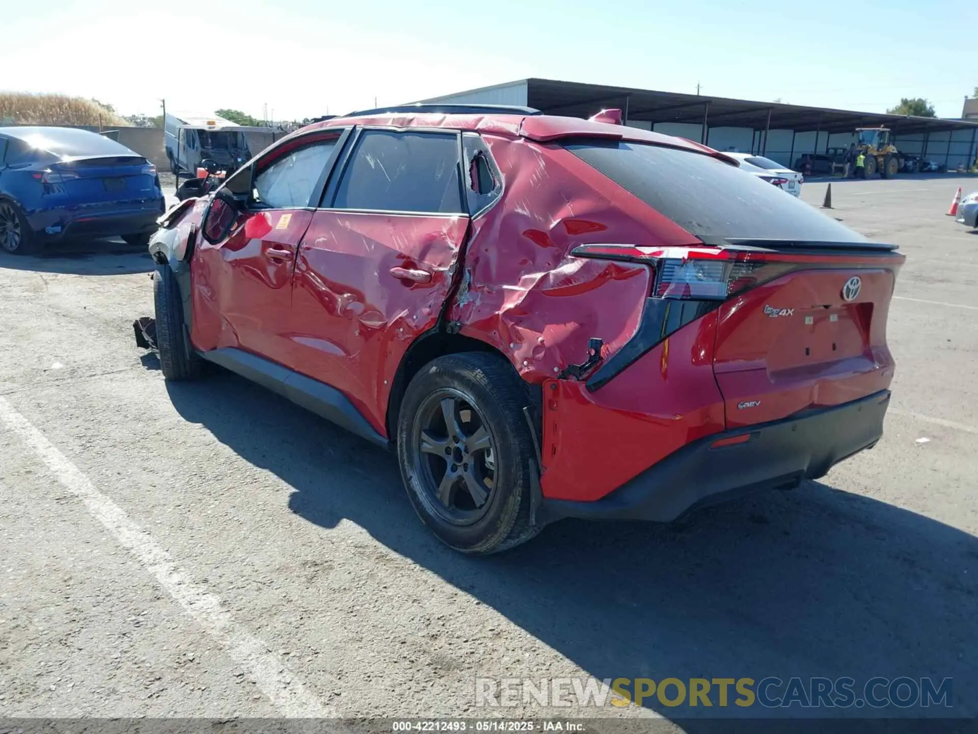 3 fotografías del automóvil dañado JTMABACAXRA078351 TOYOTA BZ4X 2024