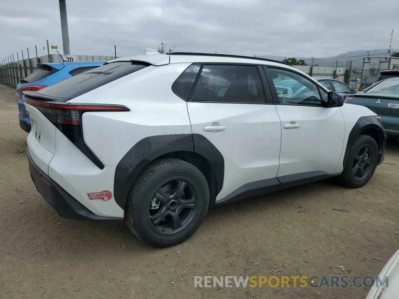 3 fotografías del automóvil dañado JTMAAAAA2PA026778 TOYOTA BZ4X XLE 2023