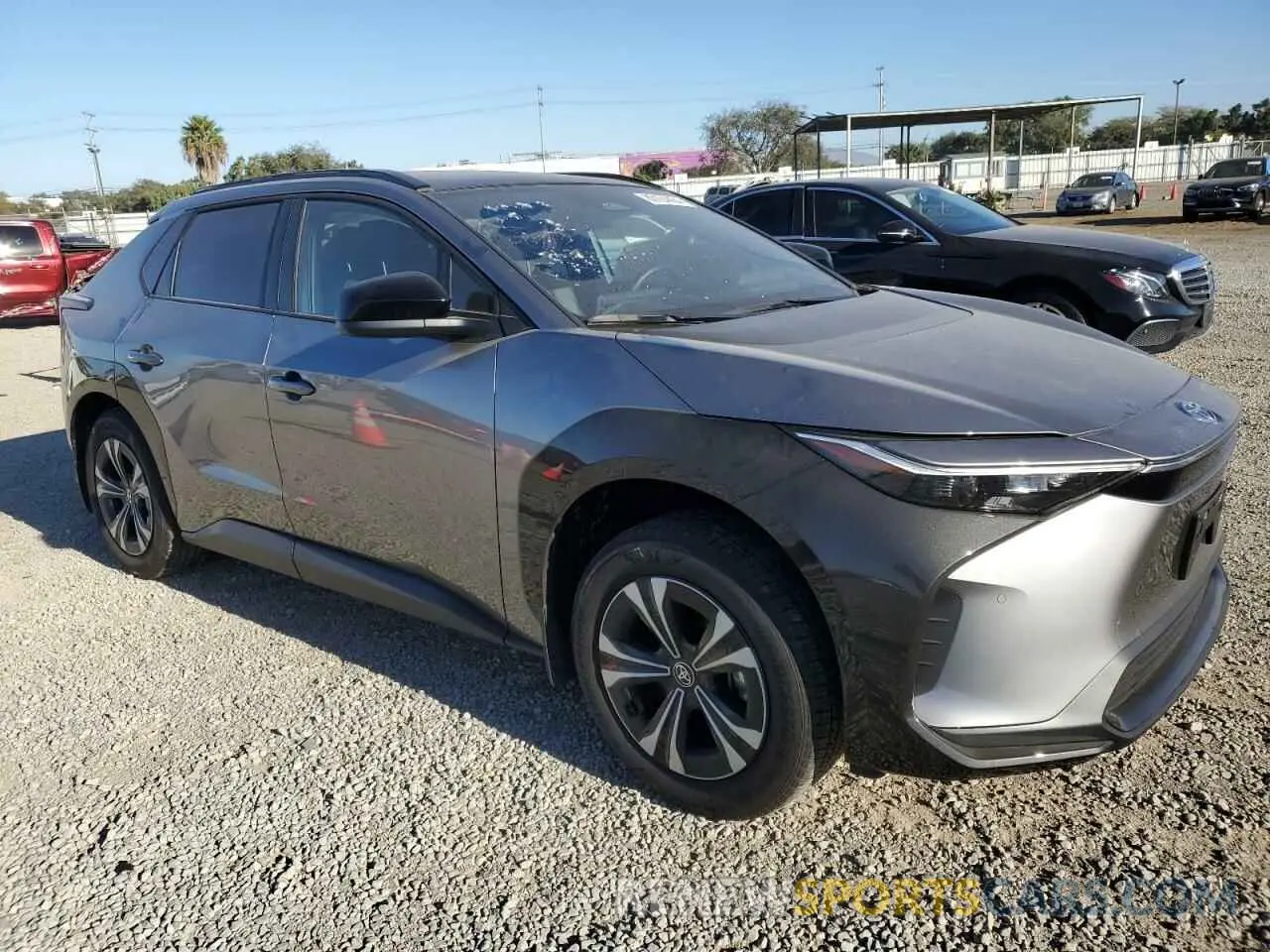 4 fotografías del automóvil dañado JTMAAAAA6PA015623 TOYOTA BZ4X XLE 2023