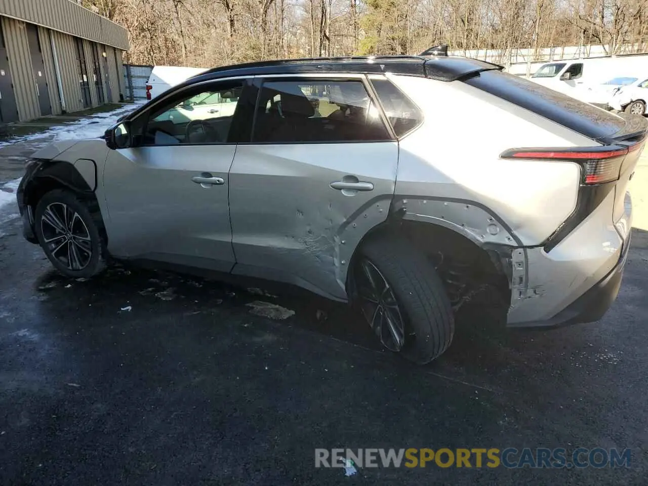 2 fotografías del automóvil dañado JTMABACA8PA010045 TOYOTA BZ4X XLE 2023