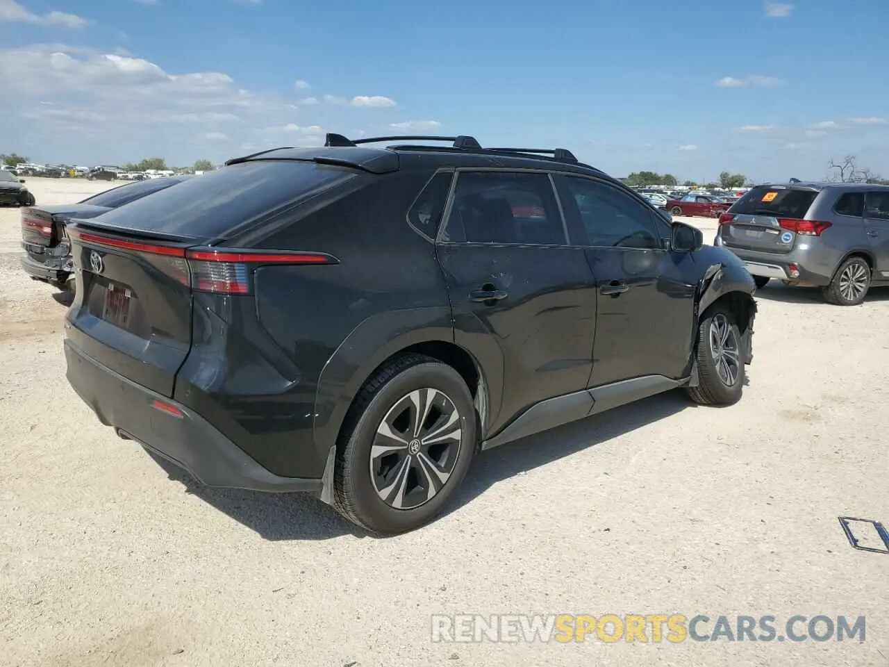 3 fotografías del automóvil dañado JTMAAAAA2RA033023 TOYOTA BZ4X XLE 2024