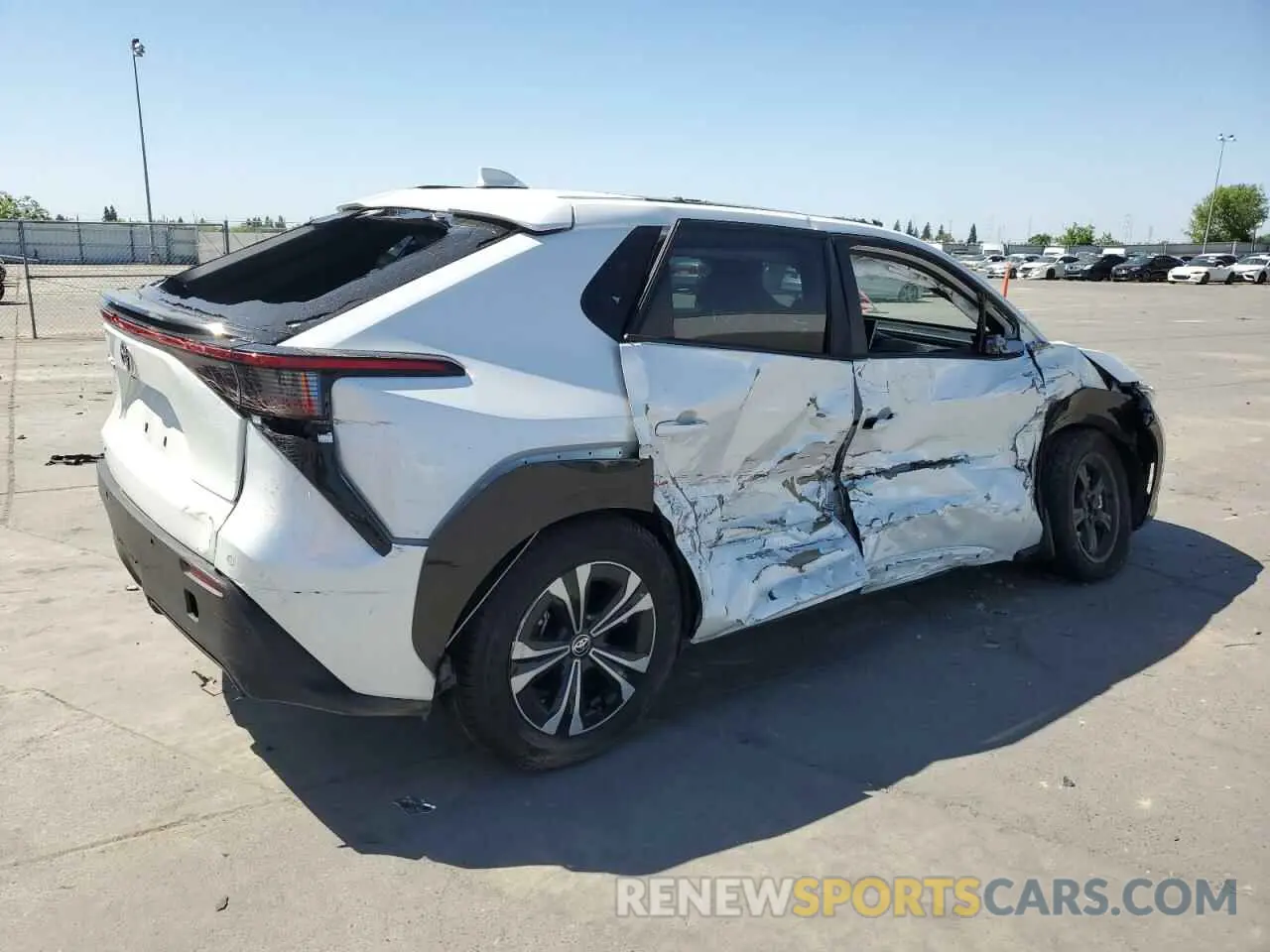 3 fotografías del automóvil dañado JTMAAAAA9RA038252 TOYOTA BZ4X XLE 2024