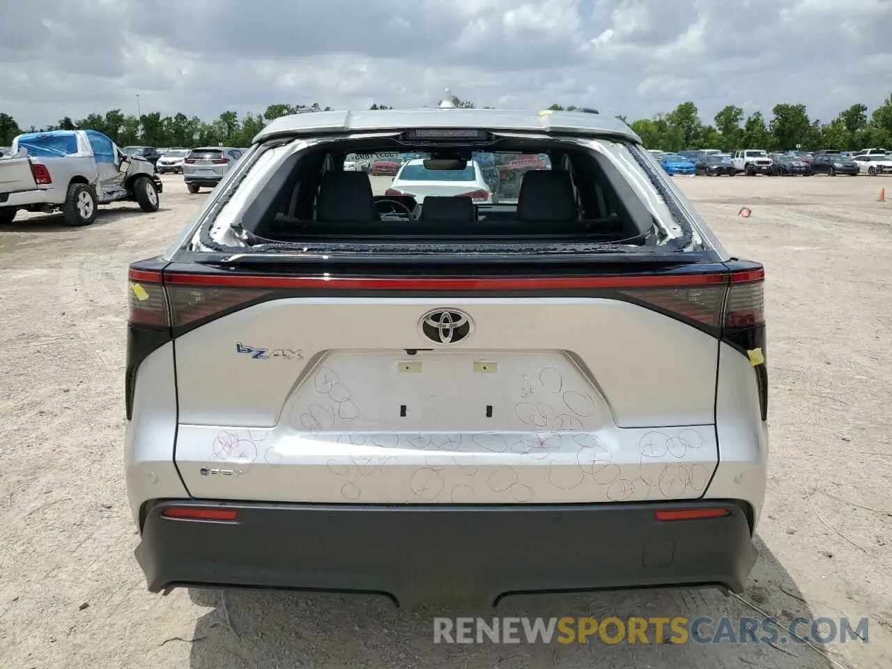6 fotografías del automóvil dañado JTMAAAAA9RA053110 TOYOTA BZ4X XLE 2024