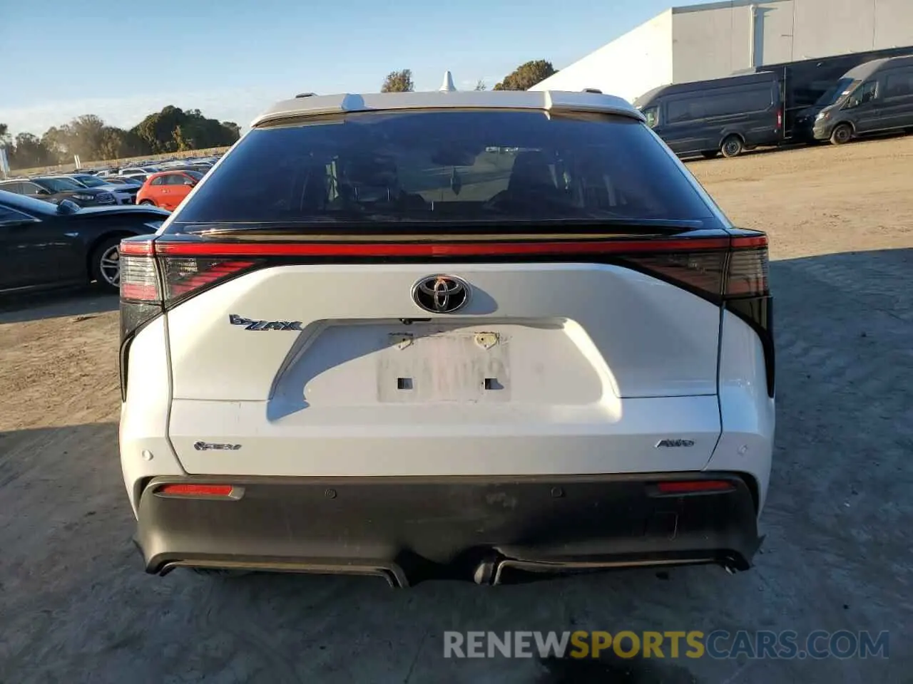6 fotografías del automóvil dañado JTMABACA0RA055290 TOYOTA BZ4X XLE 2024