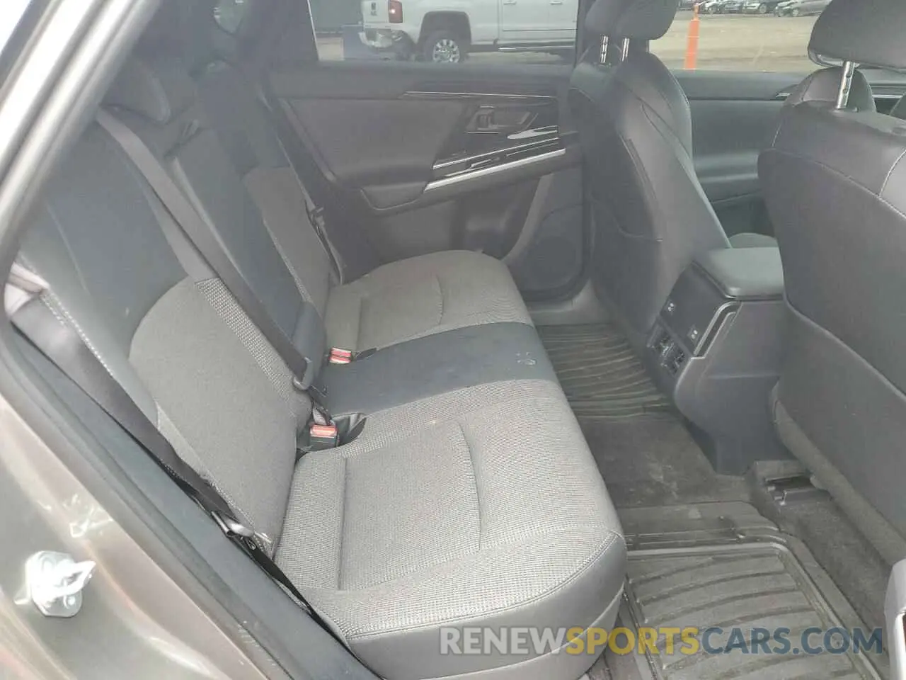 11 fotografías del automóvil dañado JTMABACA8RA070121 TOYOTA BZ4X XLE 2024