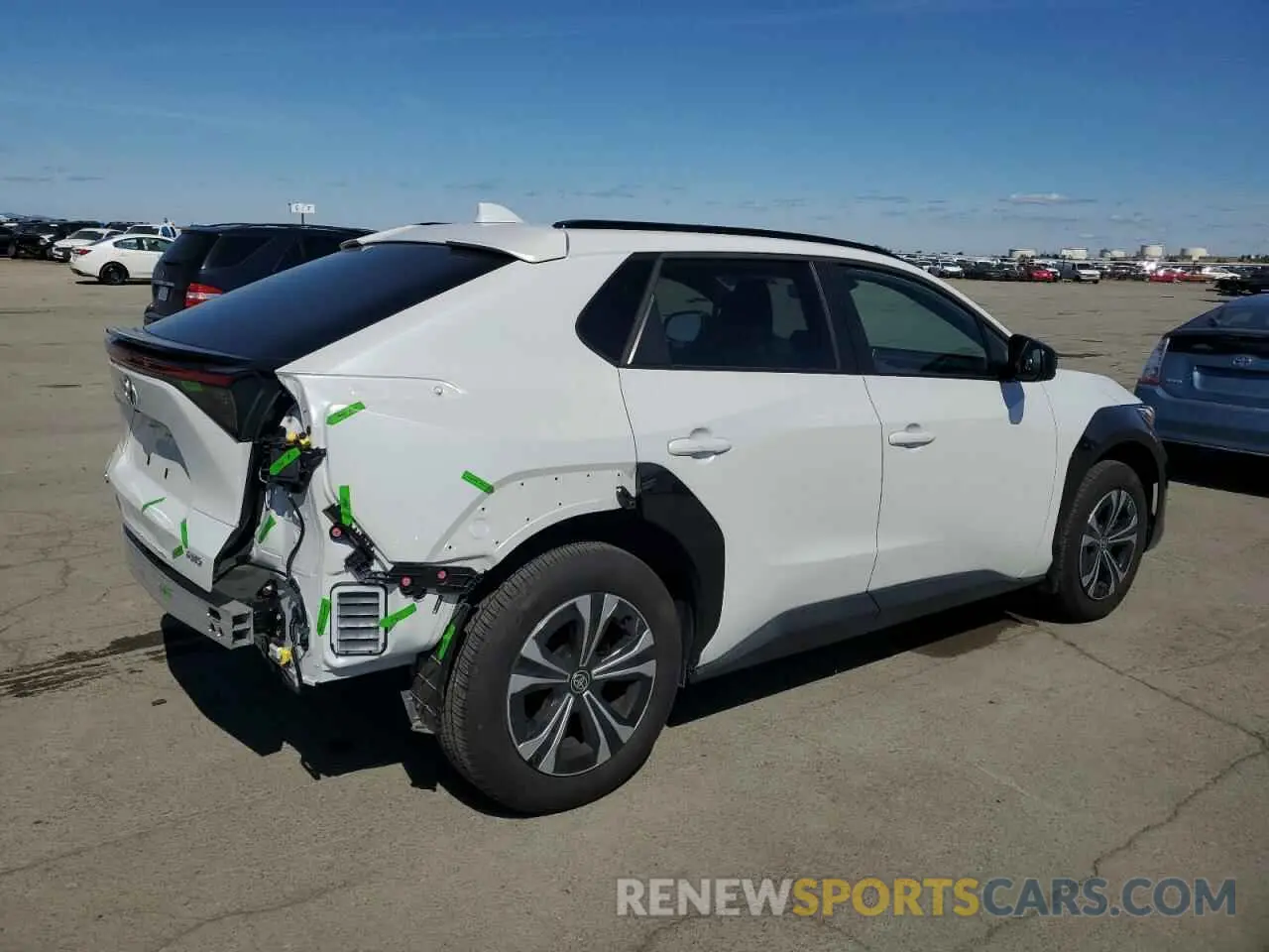 3 fotografías del automóvil dañado JTMABACA8RA073861 TOYOTA BZ4X XLE 2024