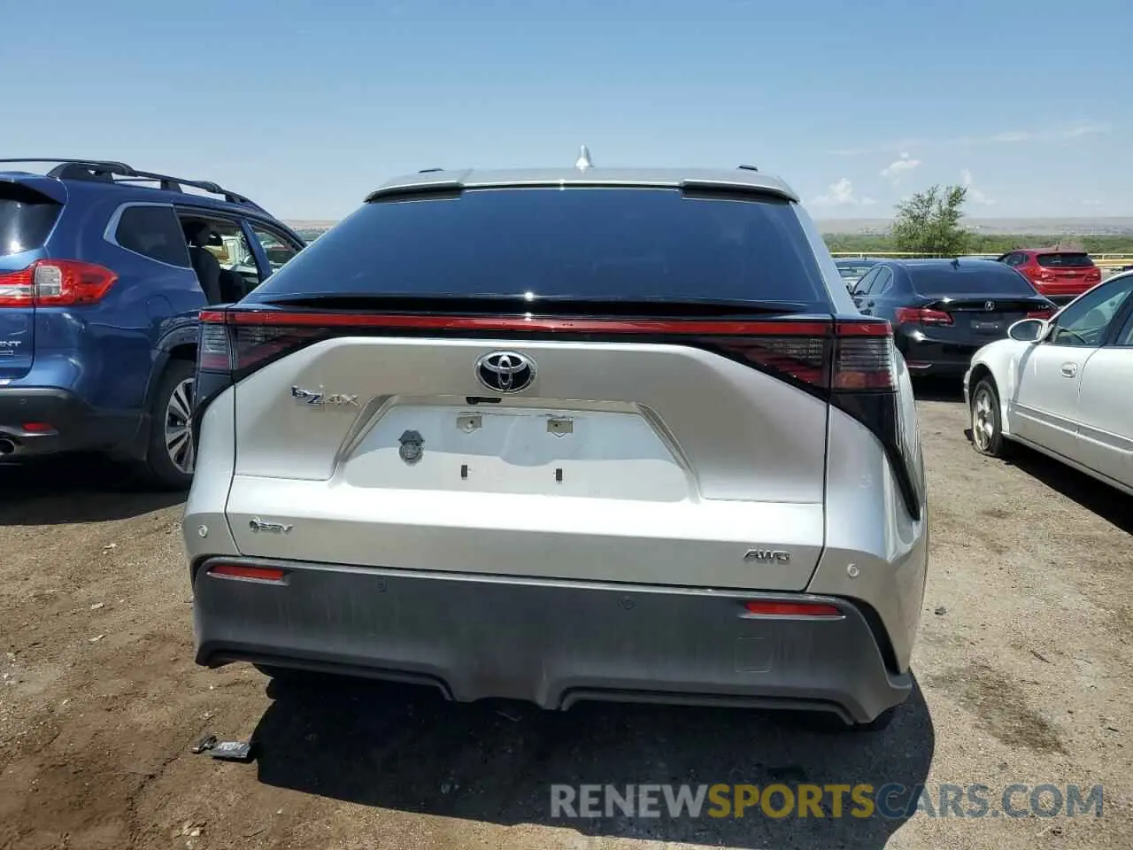 6 fotografías del automóvil dañado JTMABACA9RA056101 TOYOTA BZ4X XLE 2024