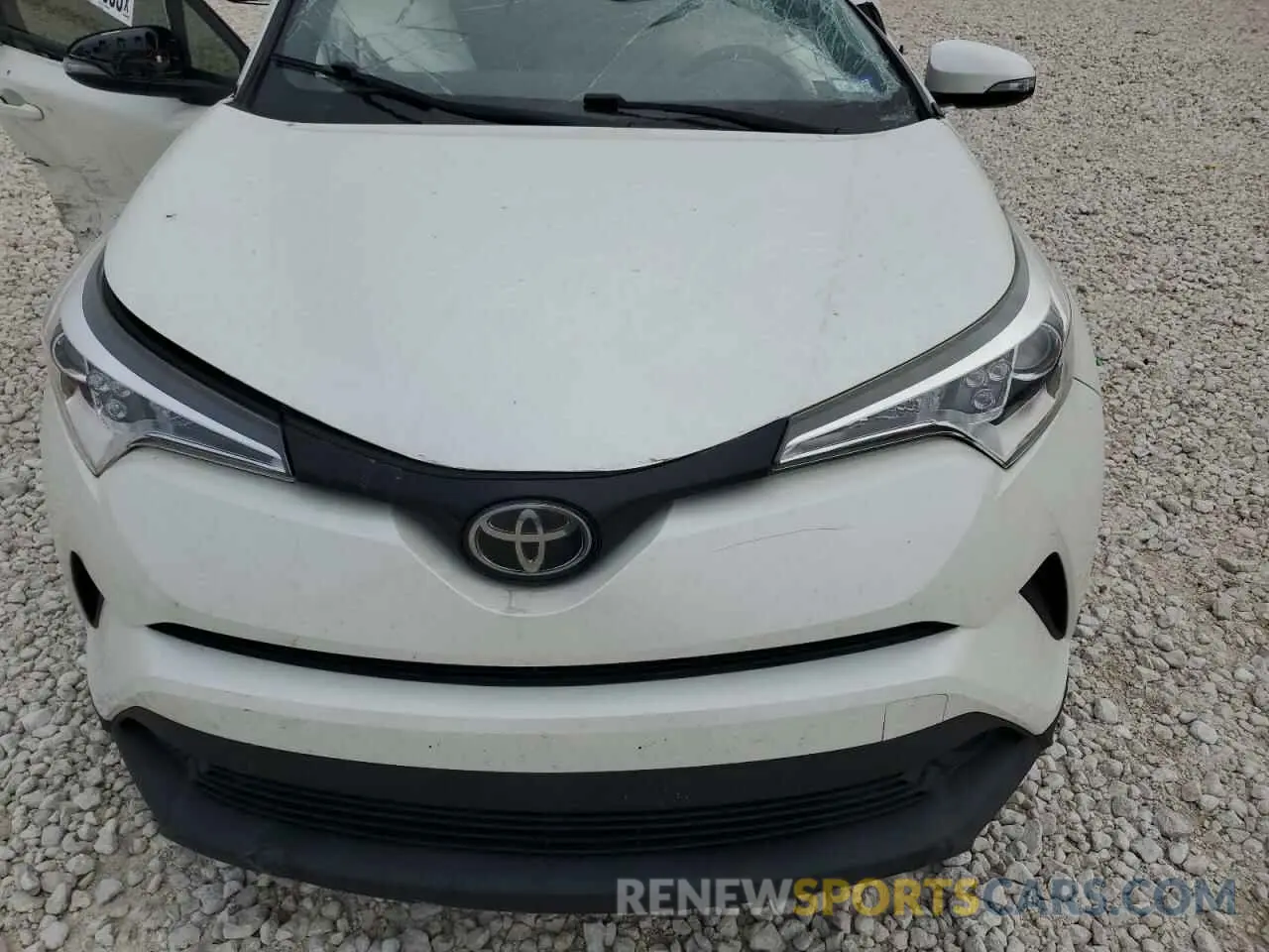 13 fotografías del automóvil dañado JTNKHMBX0K1032619 TOYOTA C-HR 2019