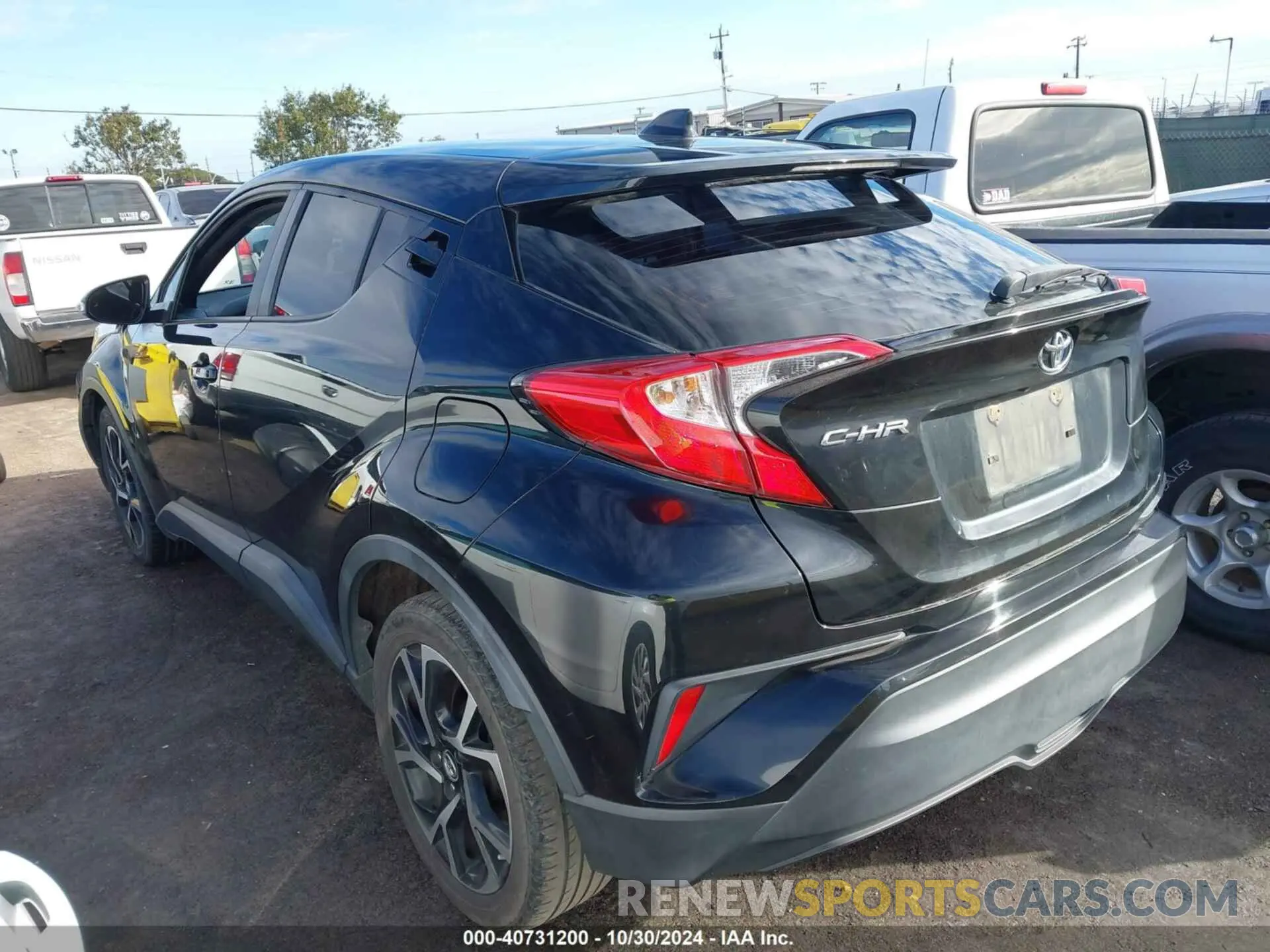 3 fotografías del automóvil dañado JTNKHMBX0K1043202 TOYOTA C-HR 2019