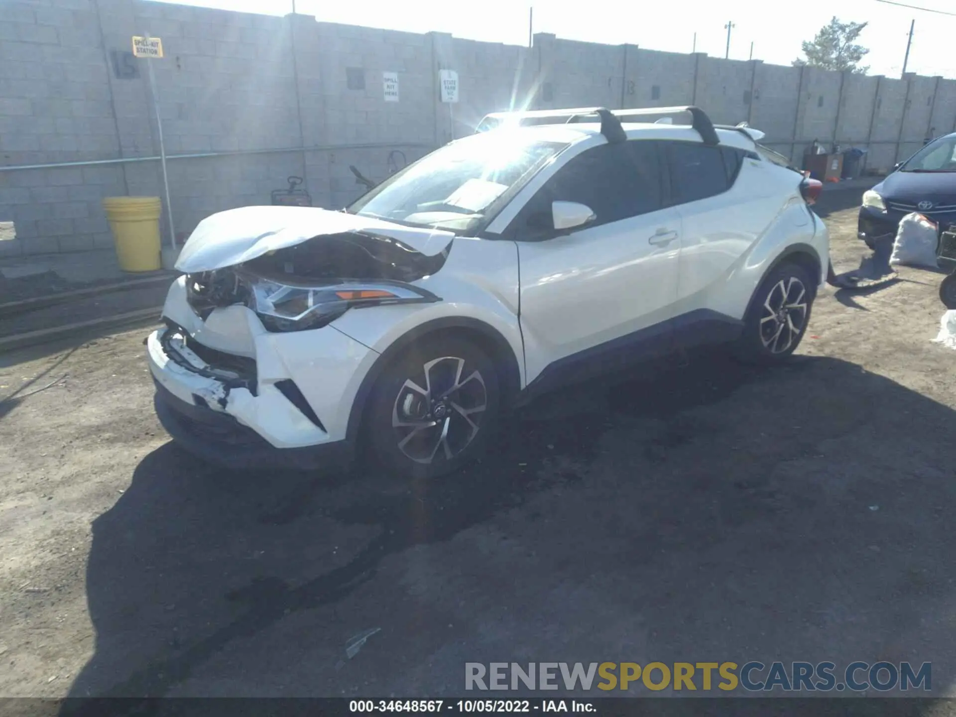 2 fotografías del automóvil dañado JTNKHMBX0K1045936 TOYOTA C-HR 2019
