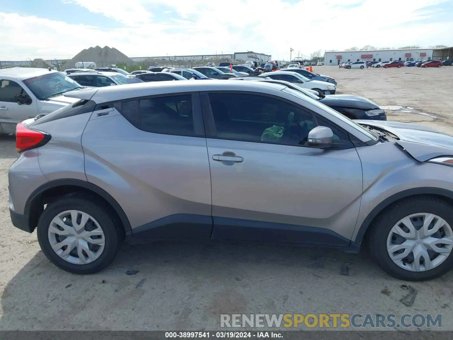 13 fotografías del automóvil dañado JTNKHMBX0K1056645 TOYOTA C-HR 2019