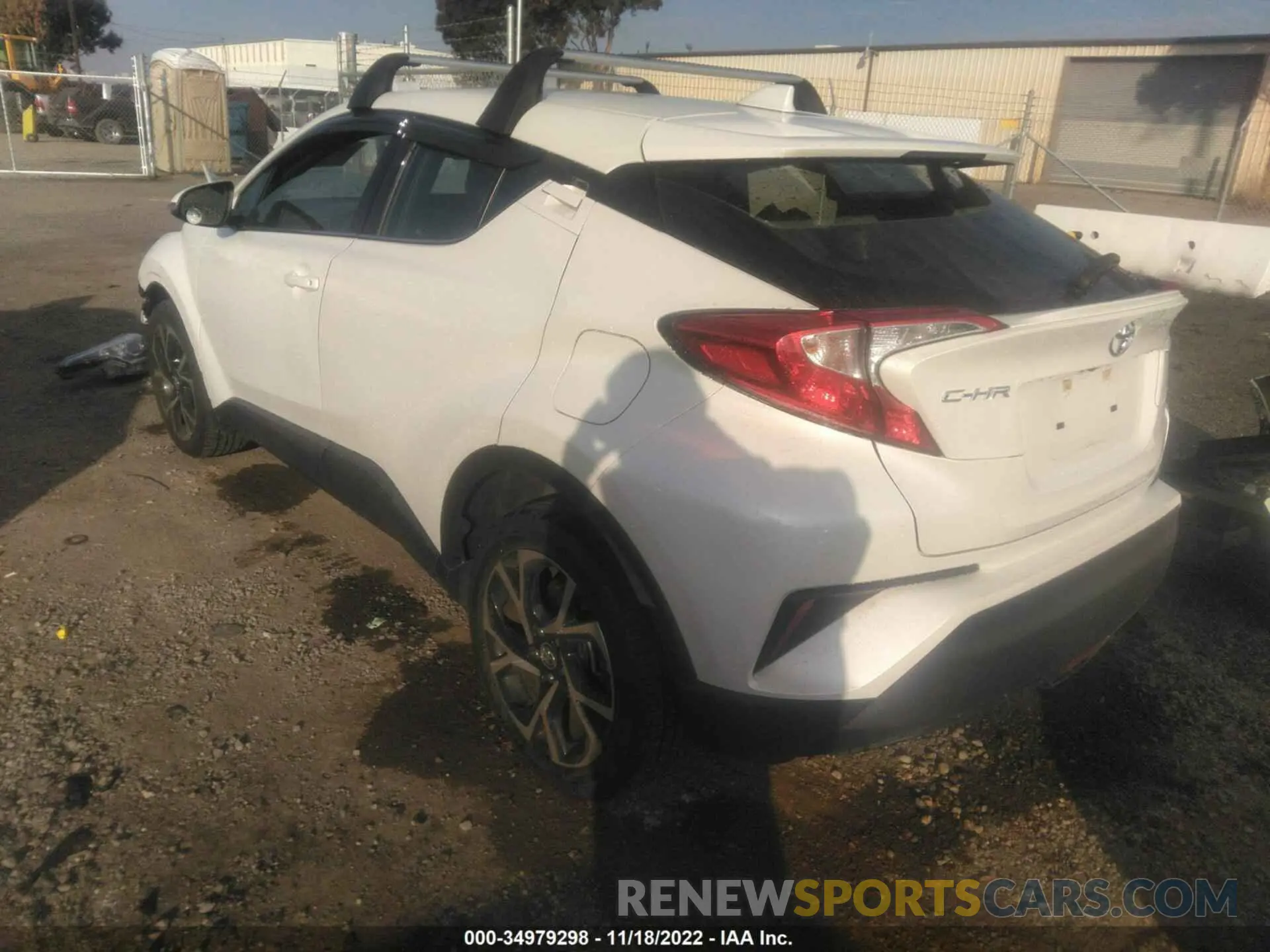 3 fotografías del automóvil dañado JTNKHMBX0K1060100 TOYOTA C-HR 2019