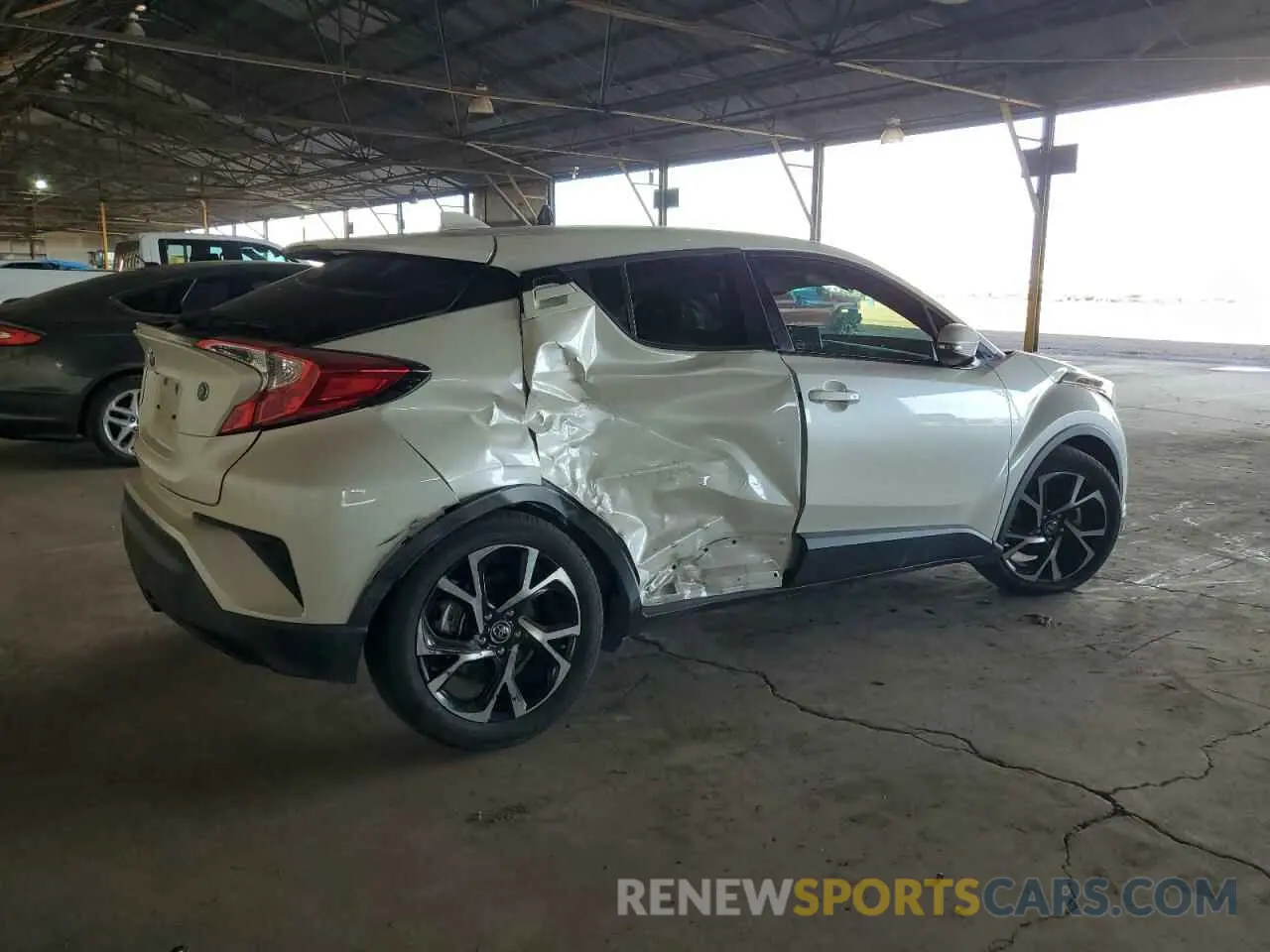 3 fotografías del automóvil dañado JTNKHMBX1K1022441 TOYOTA C-HR 2019