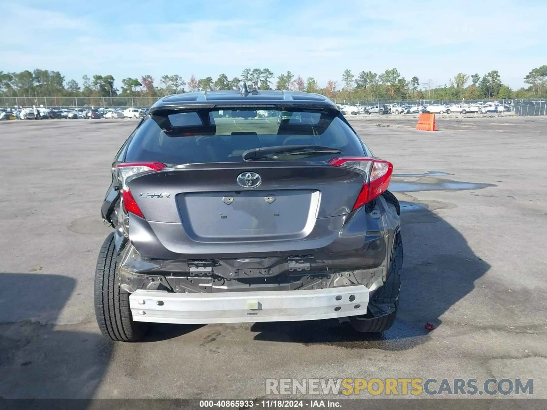 16 fotografías del automóvil dañado JTNKHMBX1K1023315 TOYOTA C-HR 2019