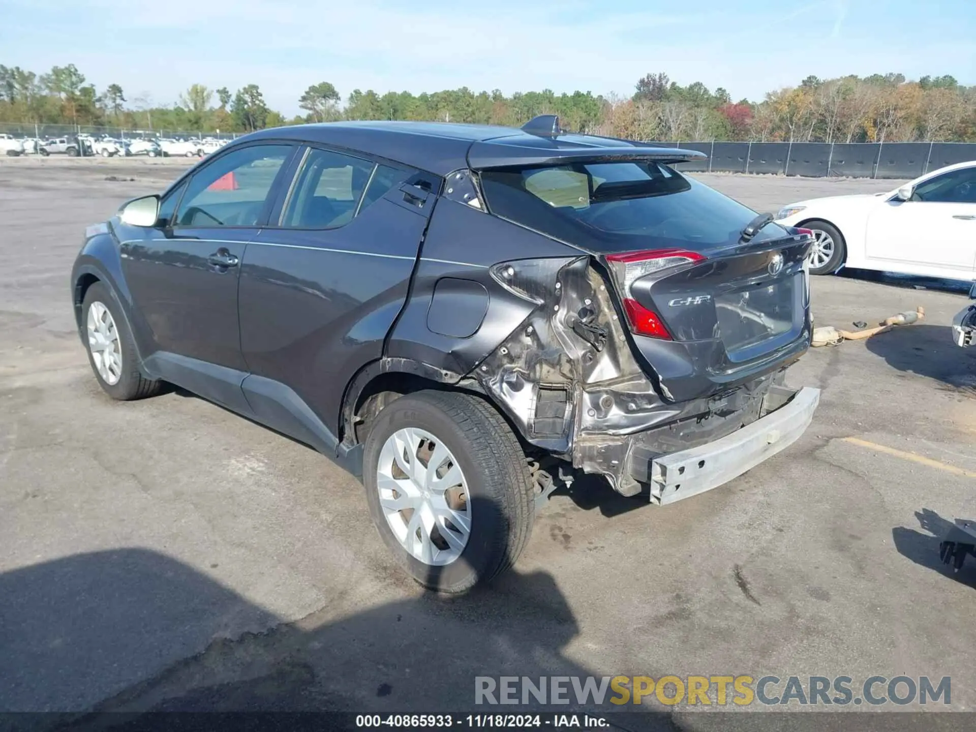 3 fotografías del automóvil dañado JTNKHMBX1K1023315 TOYOTA C-HR 2019