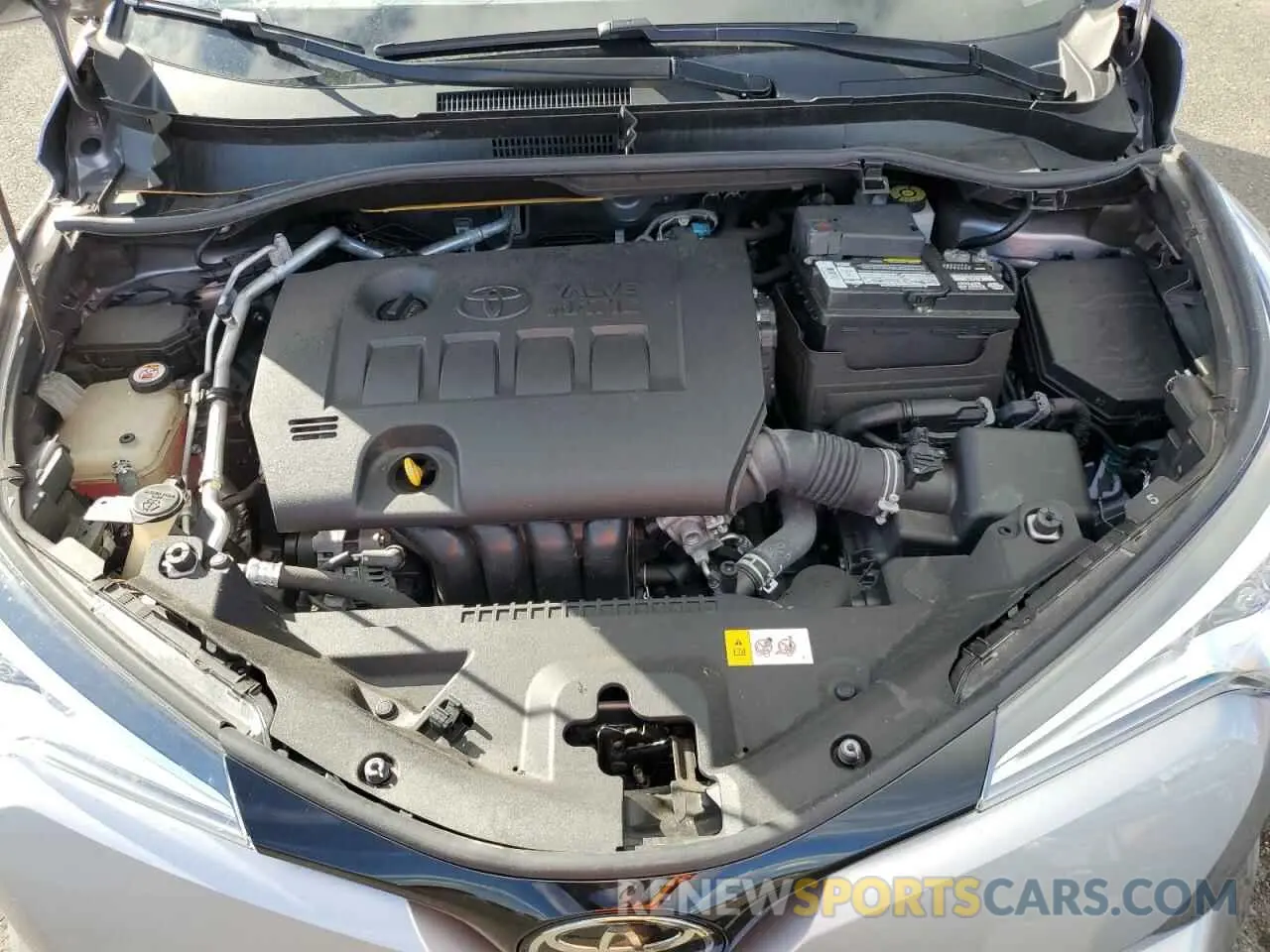 12 fotografías del automóvil dañado JTNKHMBX1K1030197 TOYOTA C-HR 2019