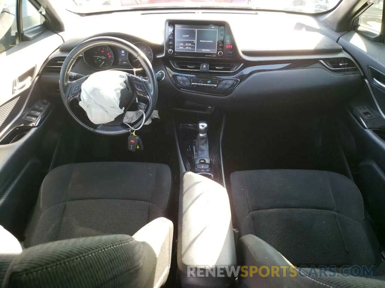 8 fotografías del automóvil dañado JTNKHMBX1K1033830 TOYOTA C-HR 2019