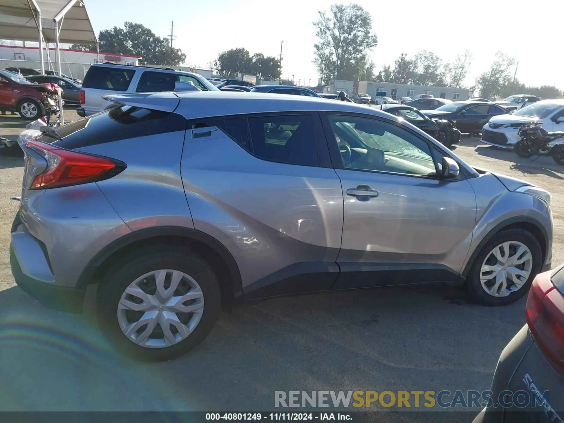 13 fotografías del automóvil dañado JTNKHMBX2K1019340 TOYOTA C-HR 2019