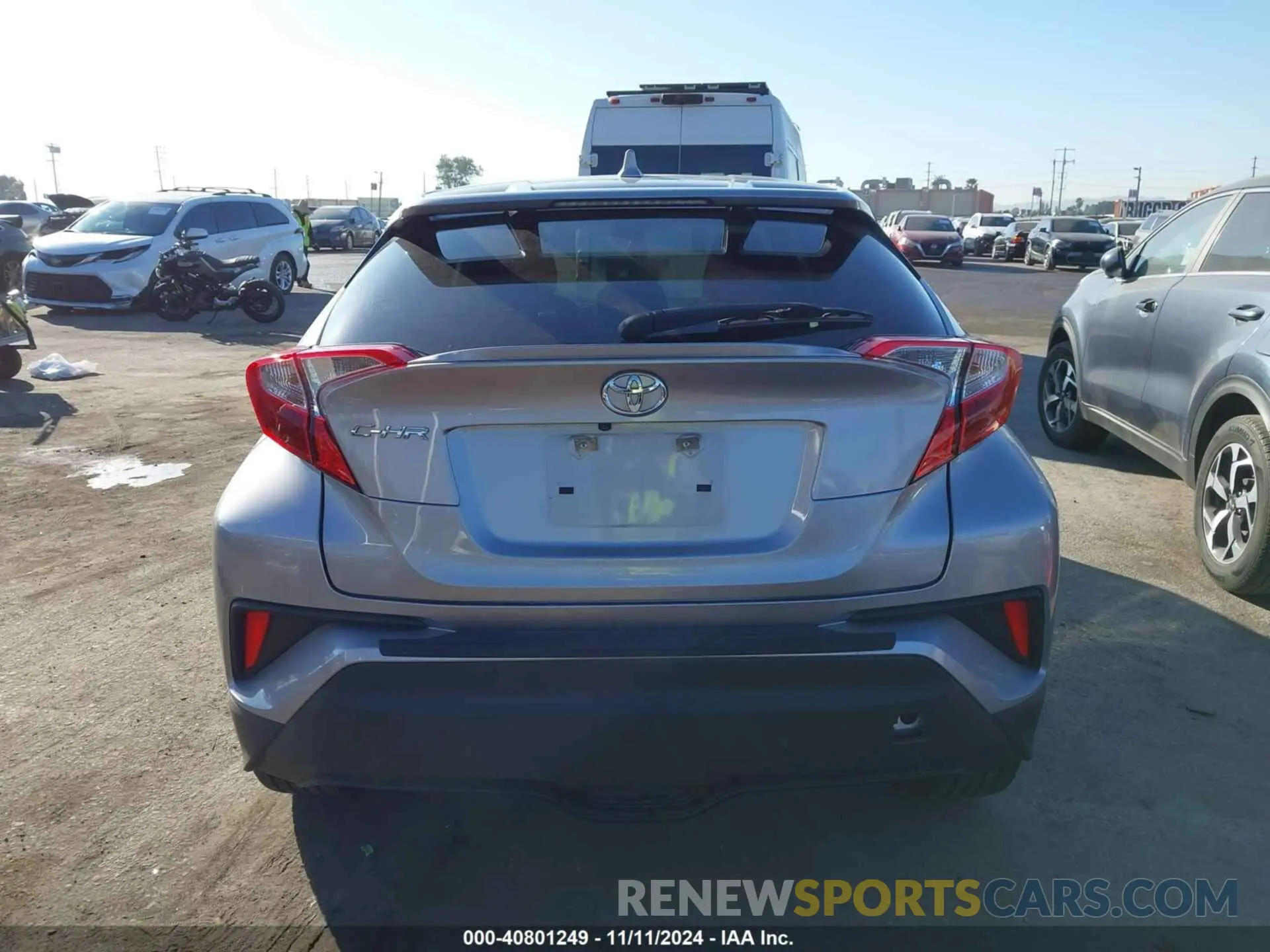 16 fotografías del automóvil dañado JTNKHMBX2K1019340 TOYOTA C-HR 2019