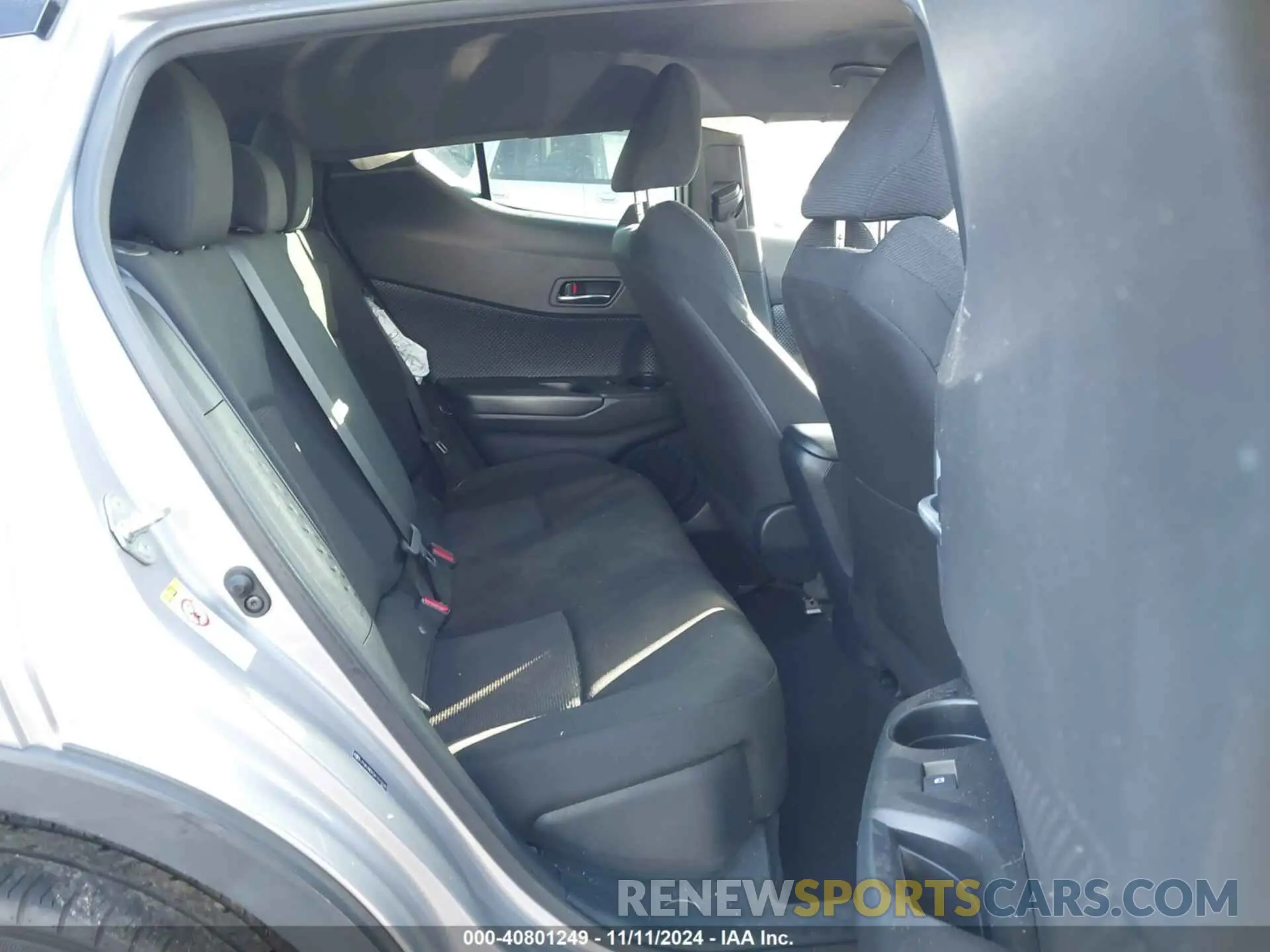 8 fotografías del automóvil dañado JTNKHMBX2K1019340 TOYOTA C-HR 2019