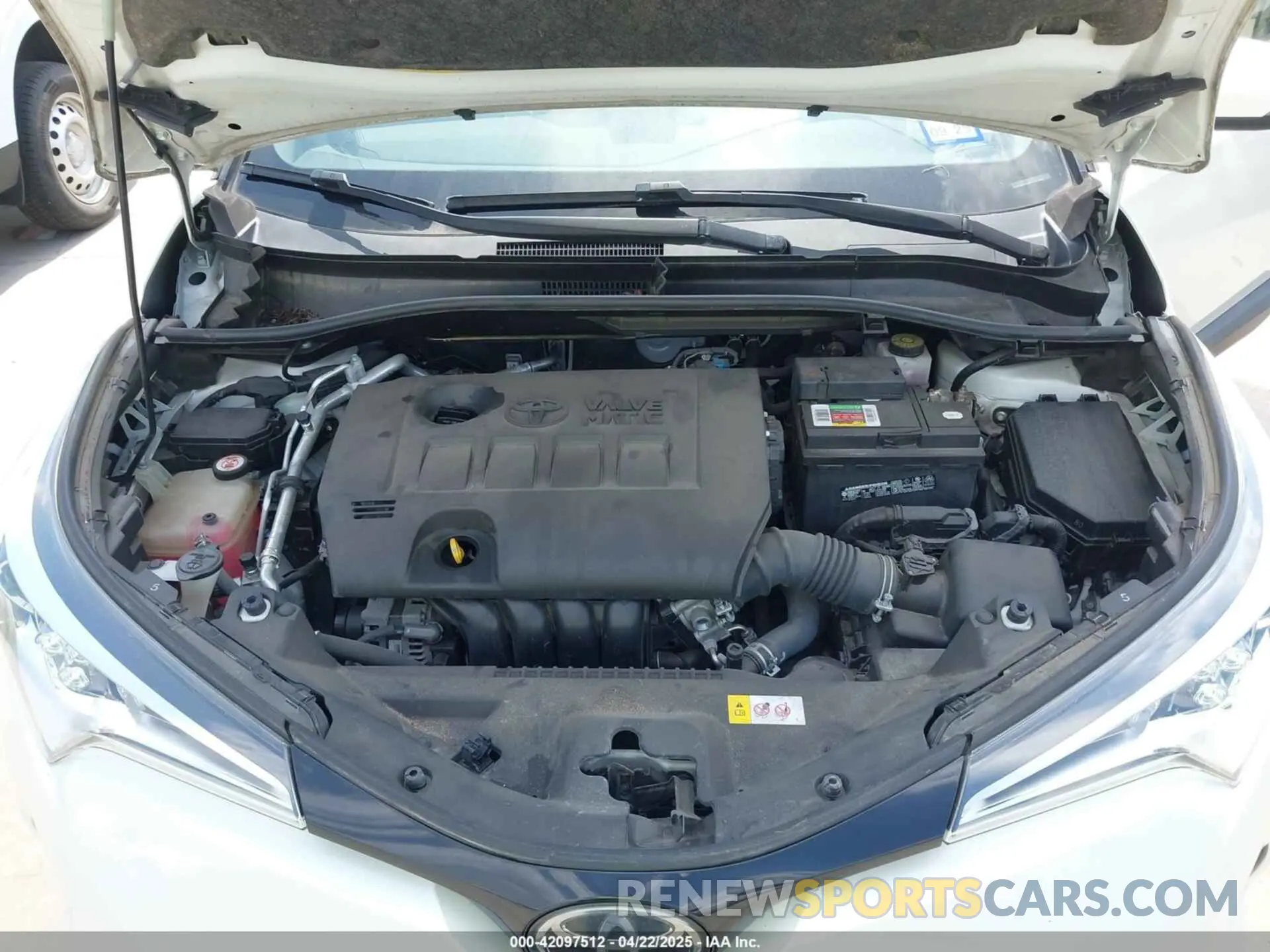 10 fotografías del automóvil dañado JTNKHMBX3K1015636 TOYOTA C-HR 2019