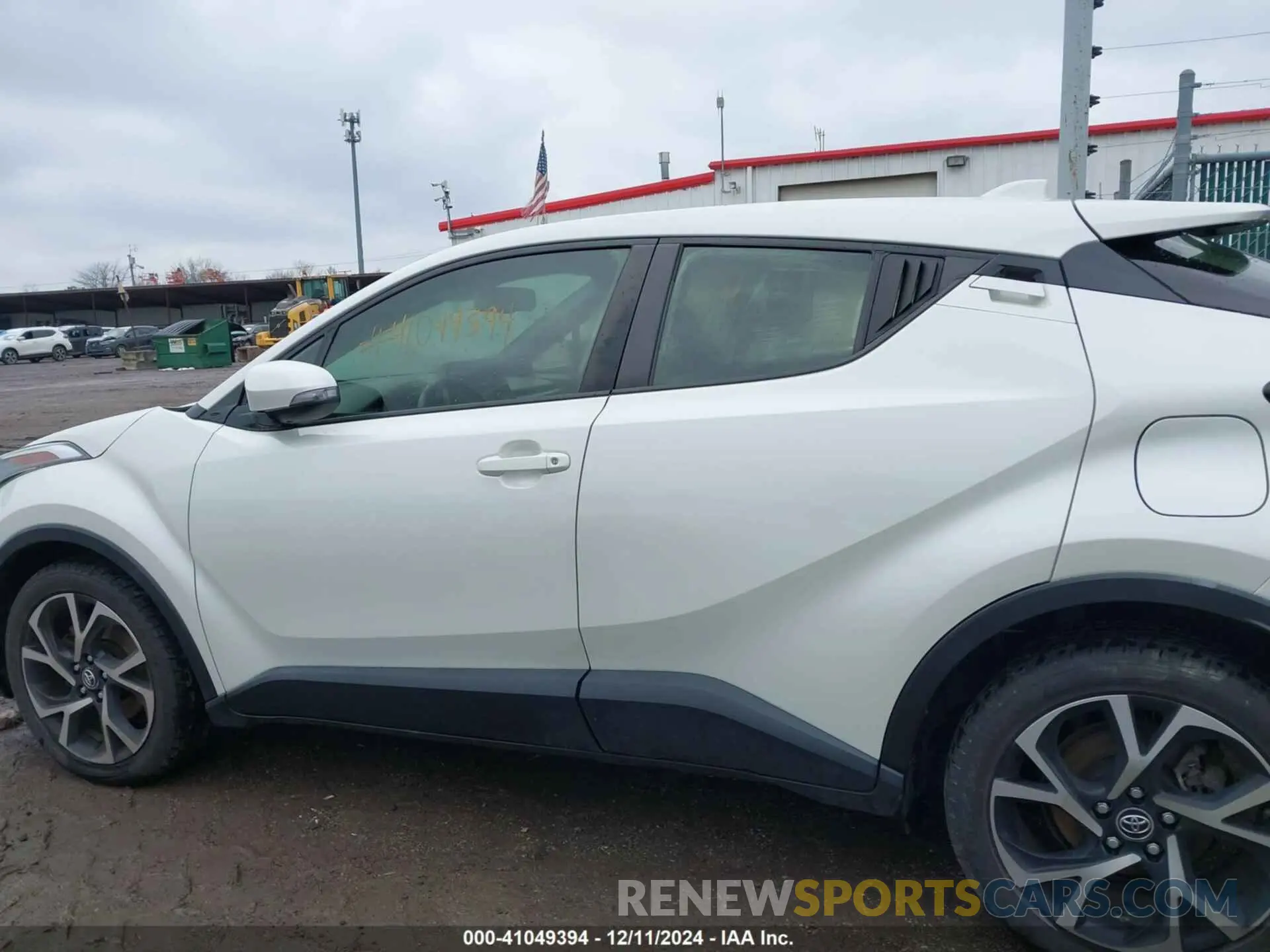 14 fotografías del automóvil dañado JTNKHMBX3K1027978 TOYOTA C-HR 2019
