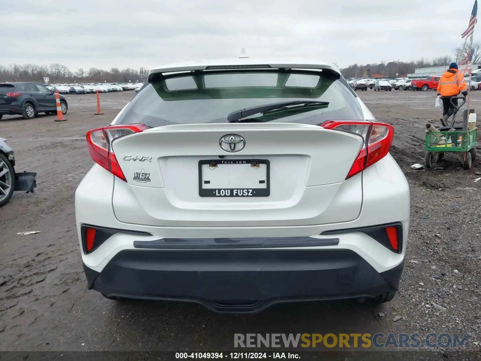 16 fotografías del automóvil dañado JTNKHMBX3K1027978 TOYOTA C-HR 2019