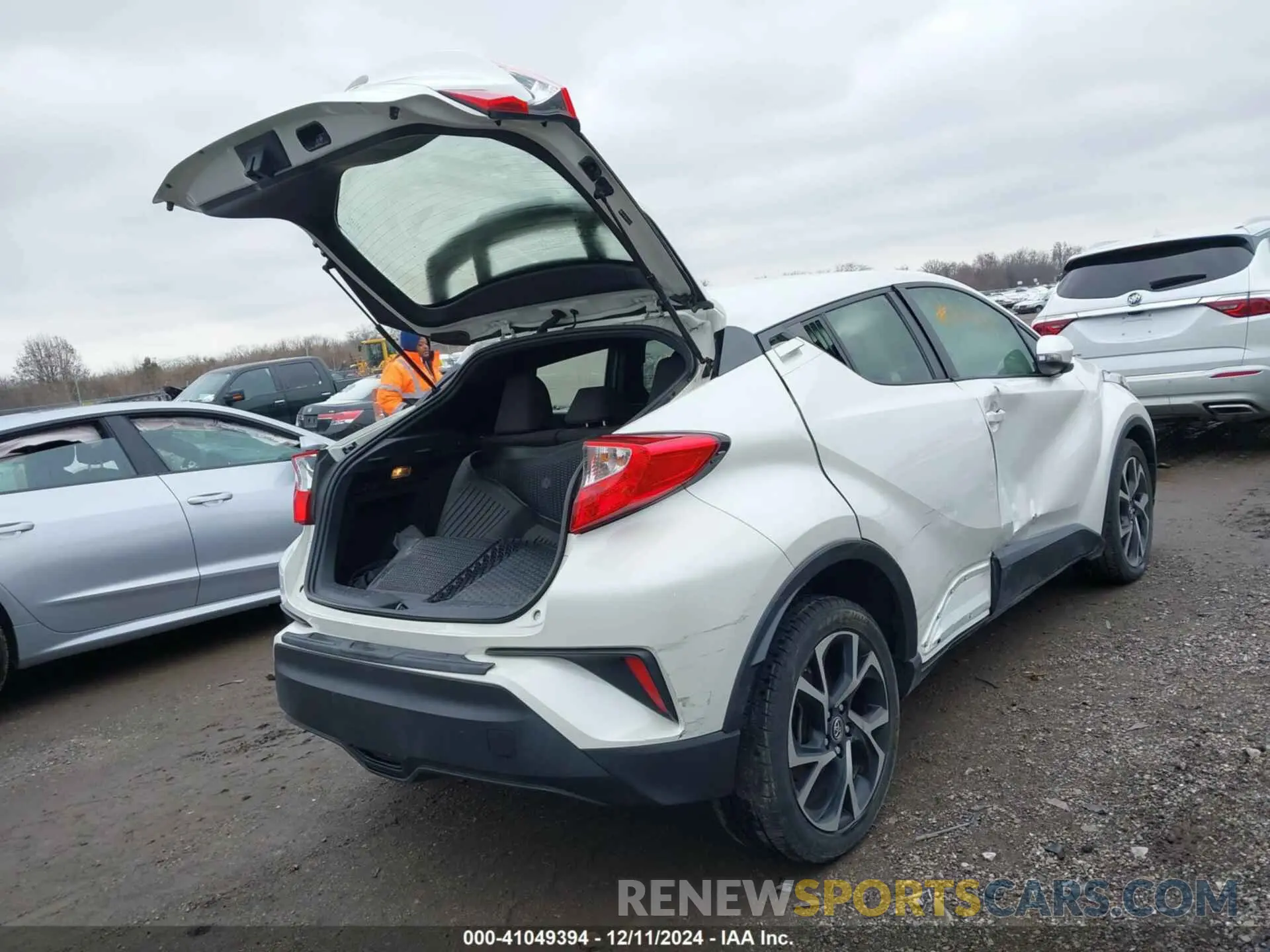 4 fotografías del automóvil dañado JTNKHMBX3K1027978 TOYOTA C-HR 2019