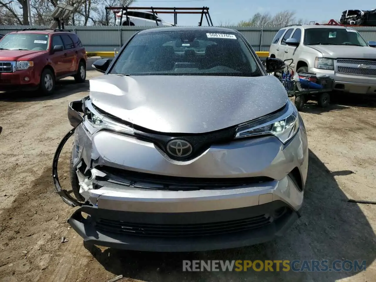 5 fotografías del automóvil dañado JTNKHMBX3K1030296 TOYOTA C-HR 2019