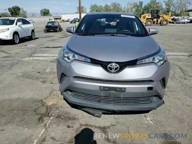 10 fotografías del automóvil dañado JTNKHMBX3K1050872 TOYOTA C-HR 2019