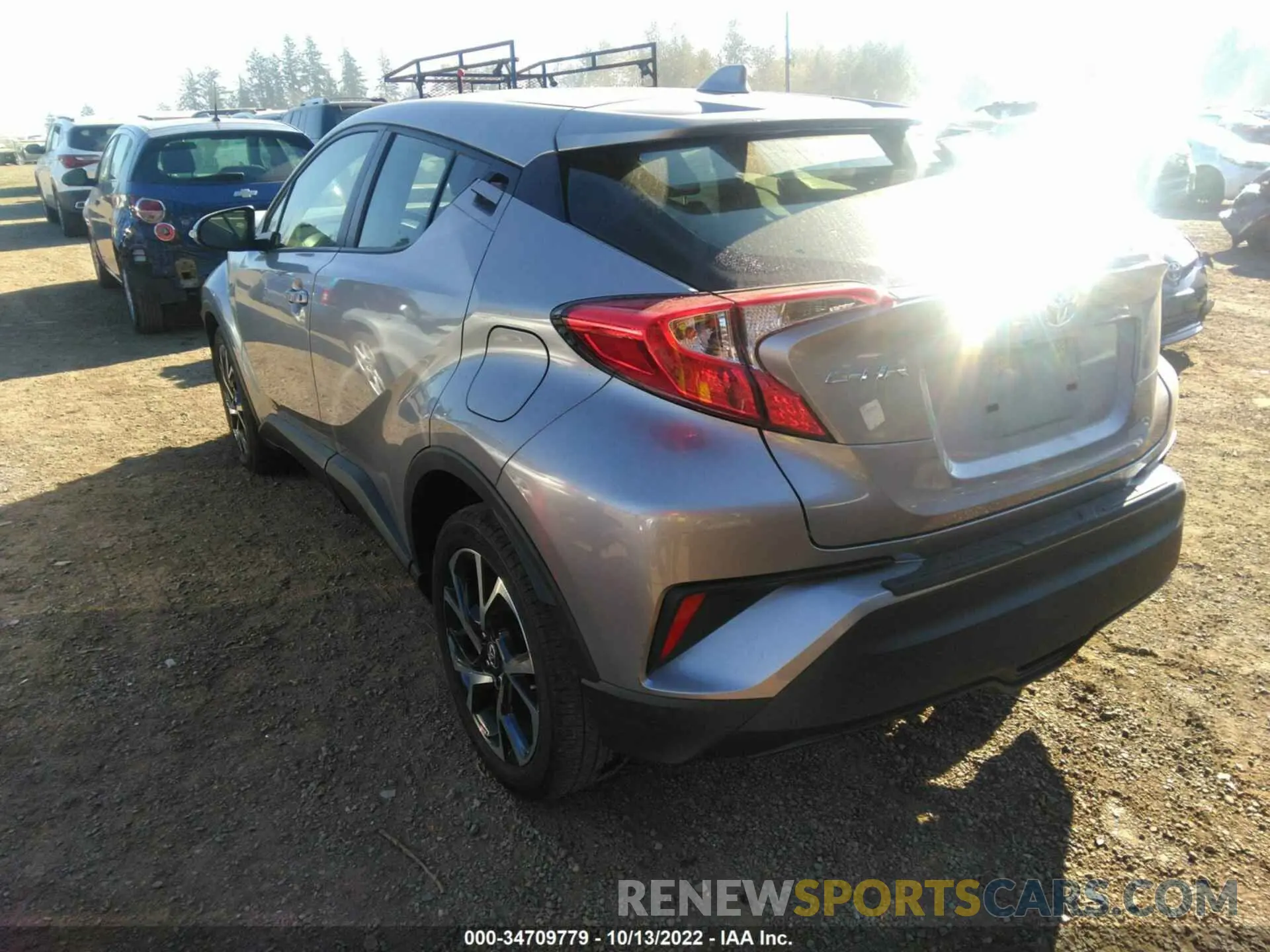 3 fotografías del automóvil dañado JTNKHMBX4K1023910 TOYOTA C-HR 2019