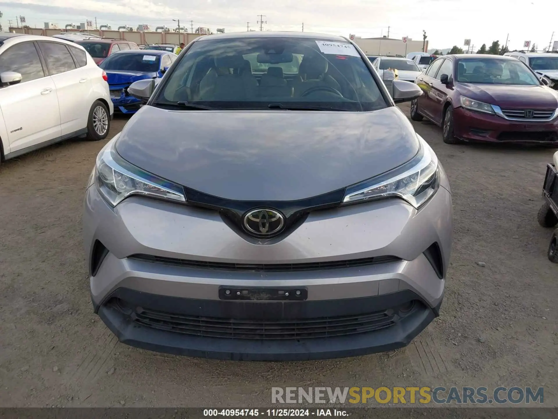 13 fotografías del automóvil dañado JTNKHMBX4K1029156 TOYOTA C-HR 2019