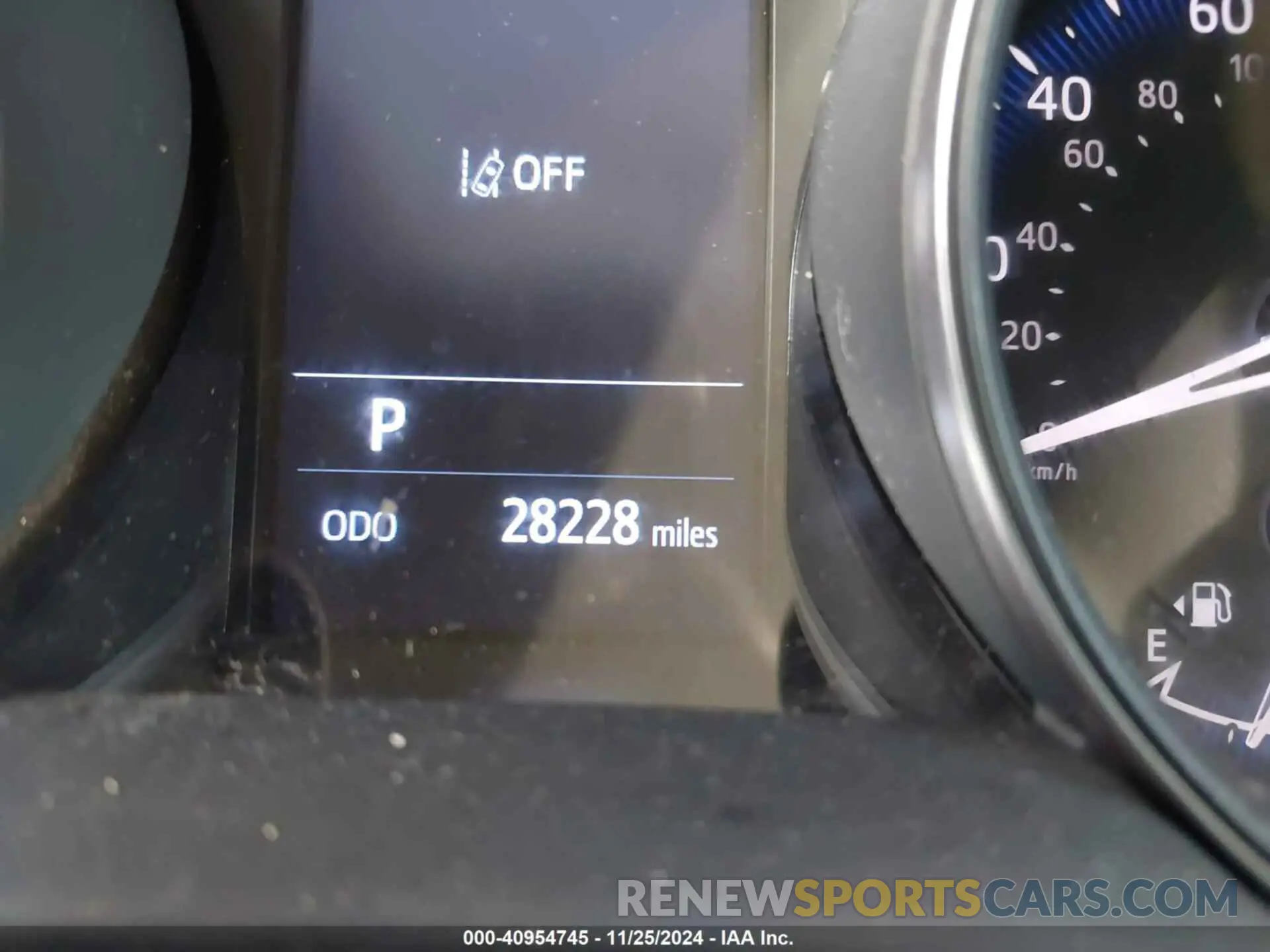 16 fotografías del automóvil dañado JTNKHMBX4K1029156 TOYOTA C-HR 2019
