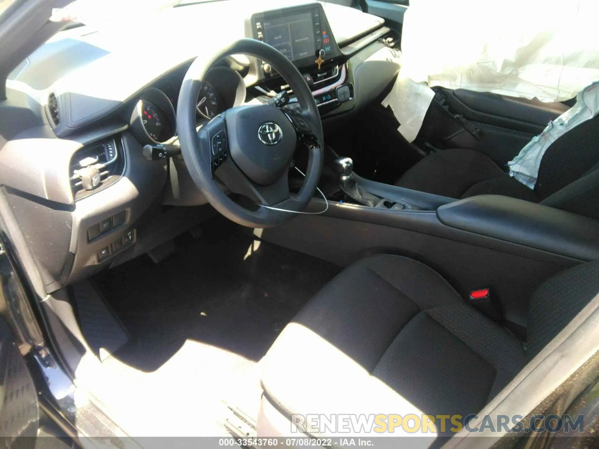 5 fotografías del automóvil dañado JTNKHMBX4K1030467 TOYOTA C-HR 2019