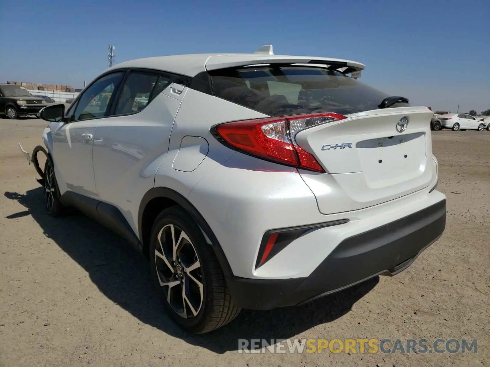 3 fotografías del automóvil dañado JTNKHMBX4K1038066 TOYOTA C-HR 2019