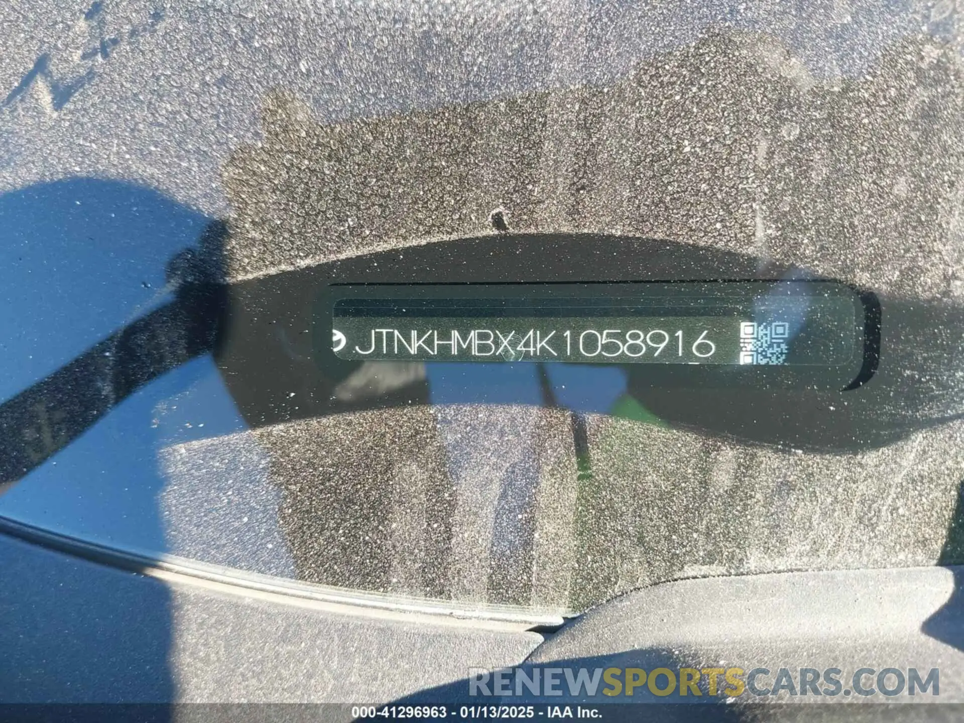 9 fotografías del automóvil dañado JTNKHMBX4K1058916 TOYOTA C-HR 2019