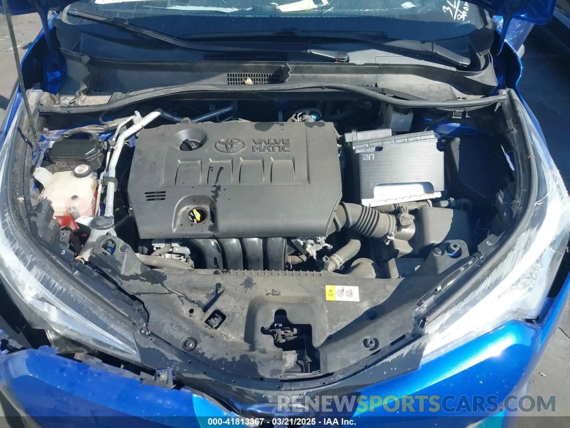 10 fotografías del automóvil dañado JTNKHMBX5K1043079 TOYOTA C-HR 2019