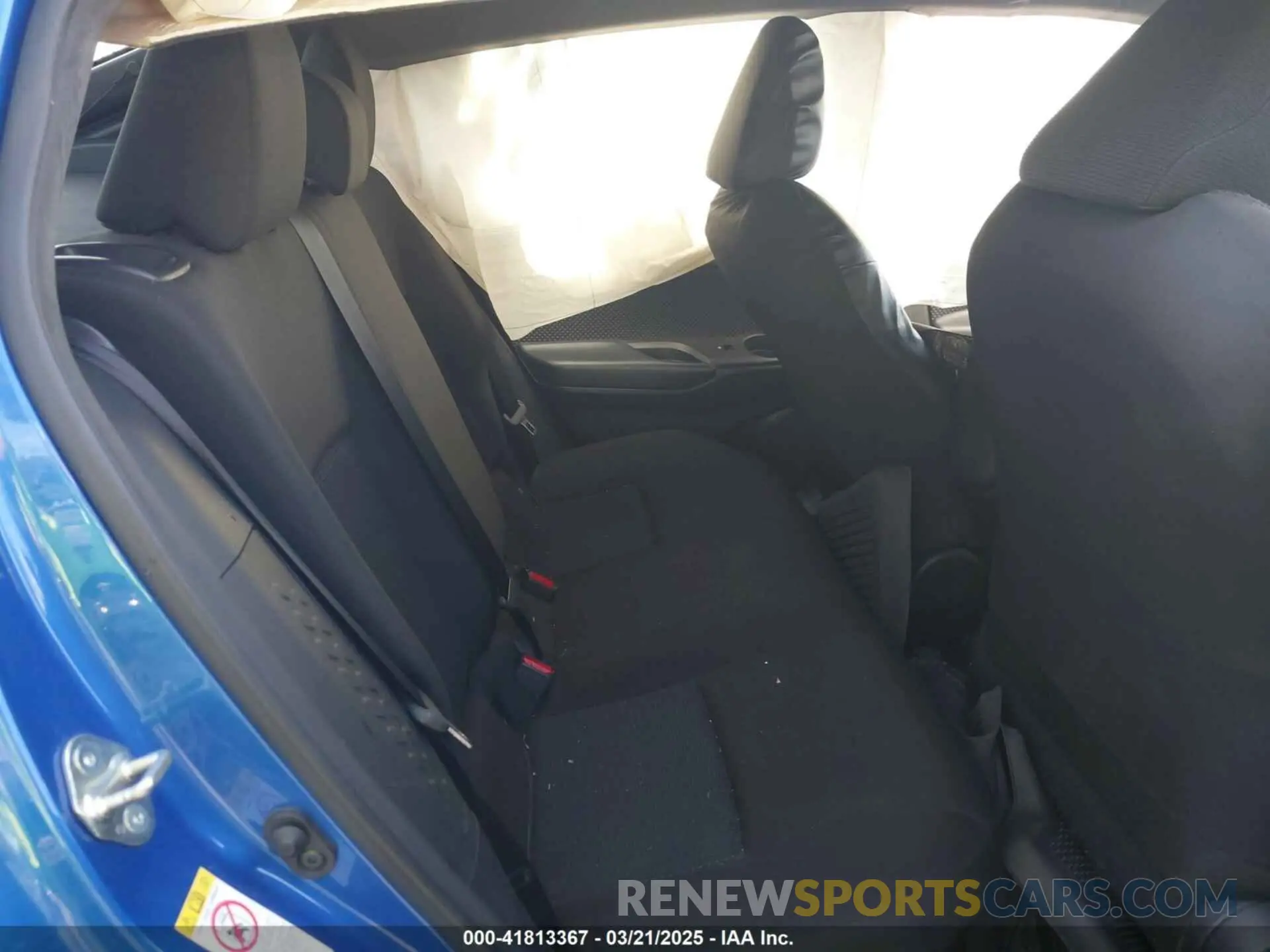 8 fotografías del automóvil dañado JTNKHMBX5K1043079 TOYOTA C-HR 2019