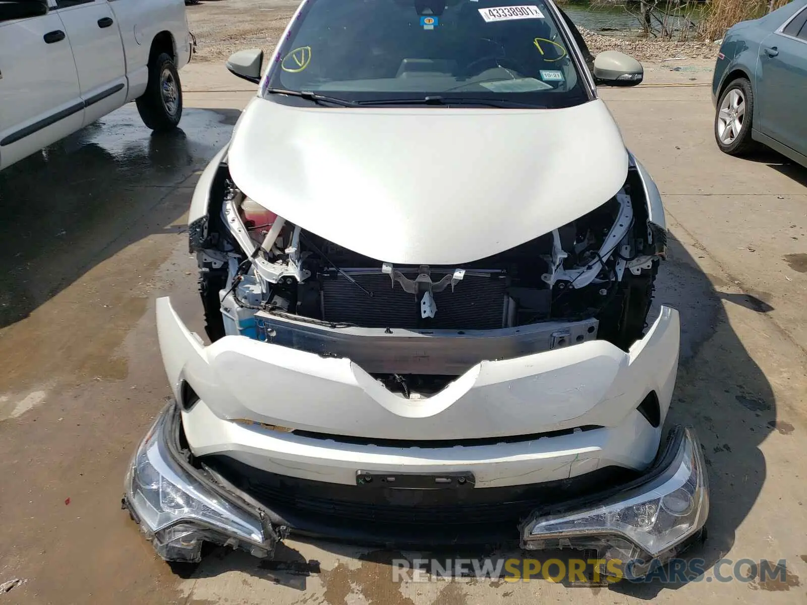 9 fotografías del automóvil dañado JTNKHMBX6K1019518 TOYOTA C-HR 2019