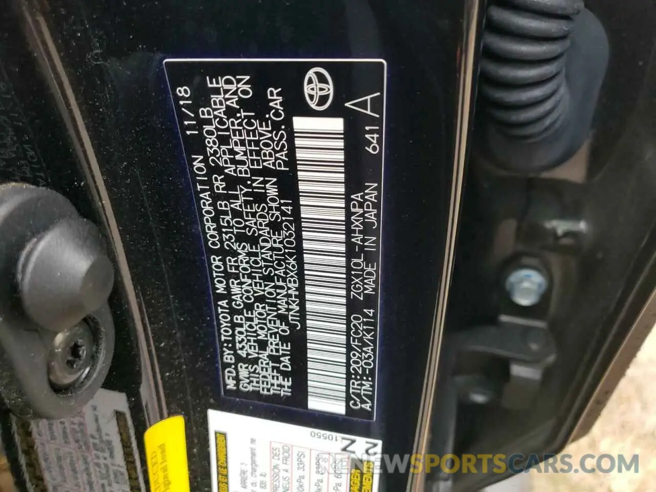 10 fotografías del automóvil dañado JTNKHMBX6K1032141 TOYOTA C-HR 2019
