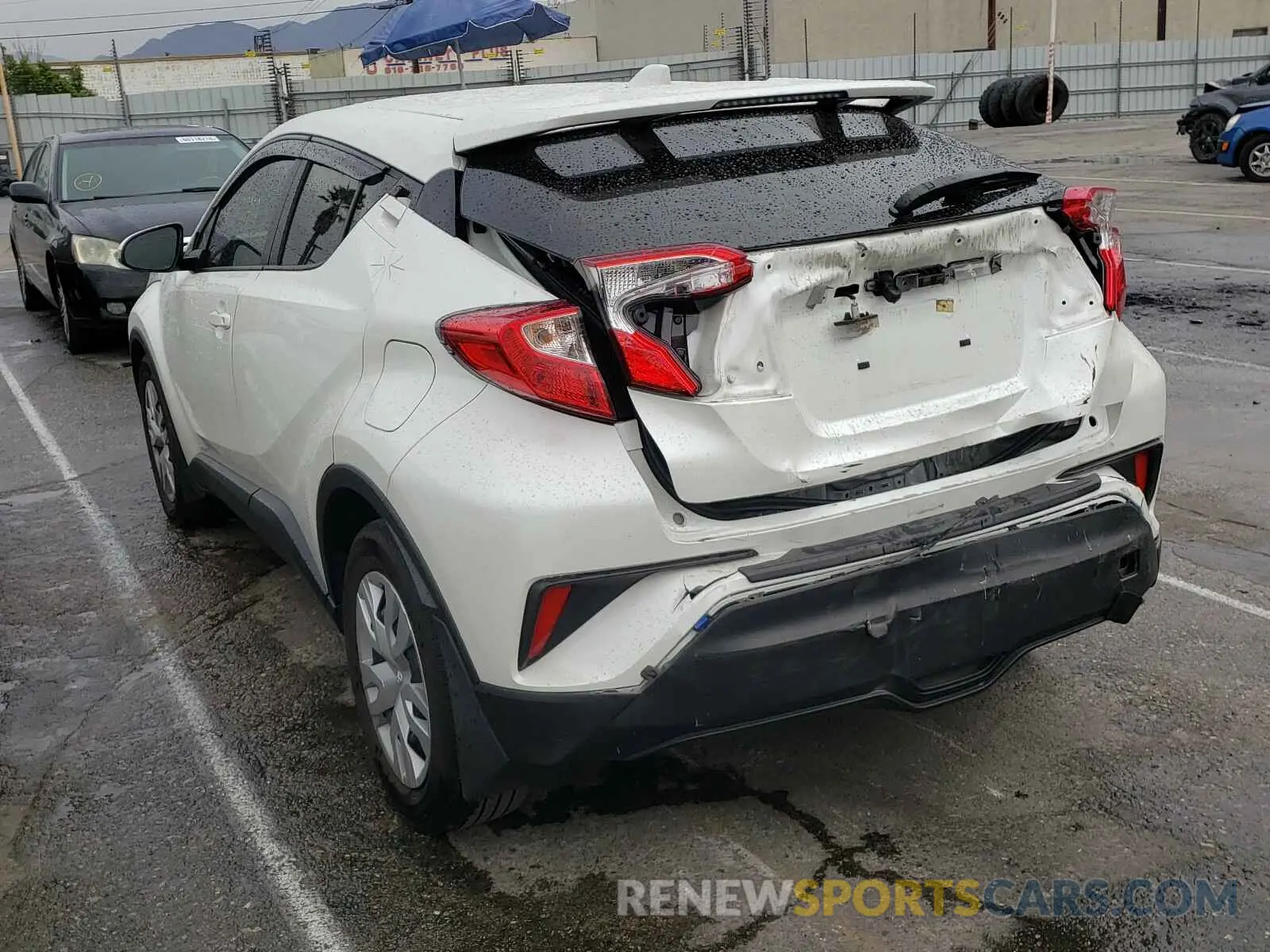 3 fotografías del automóvil dañado JTNKHMBX6K1051014 TOYOTA C-HR 2019