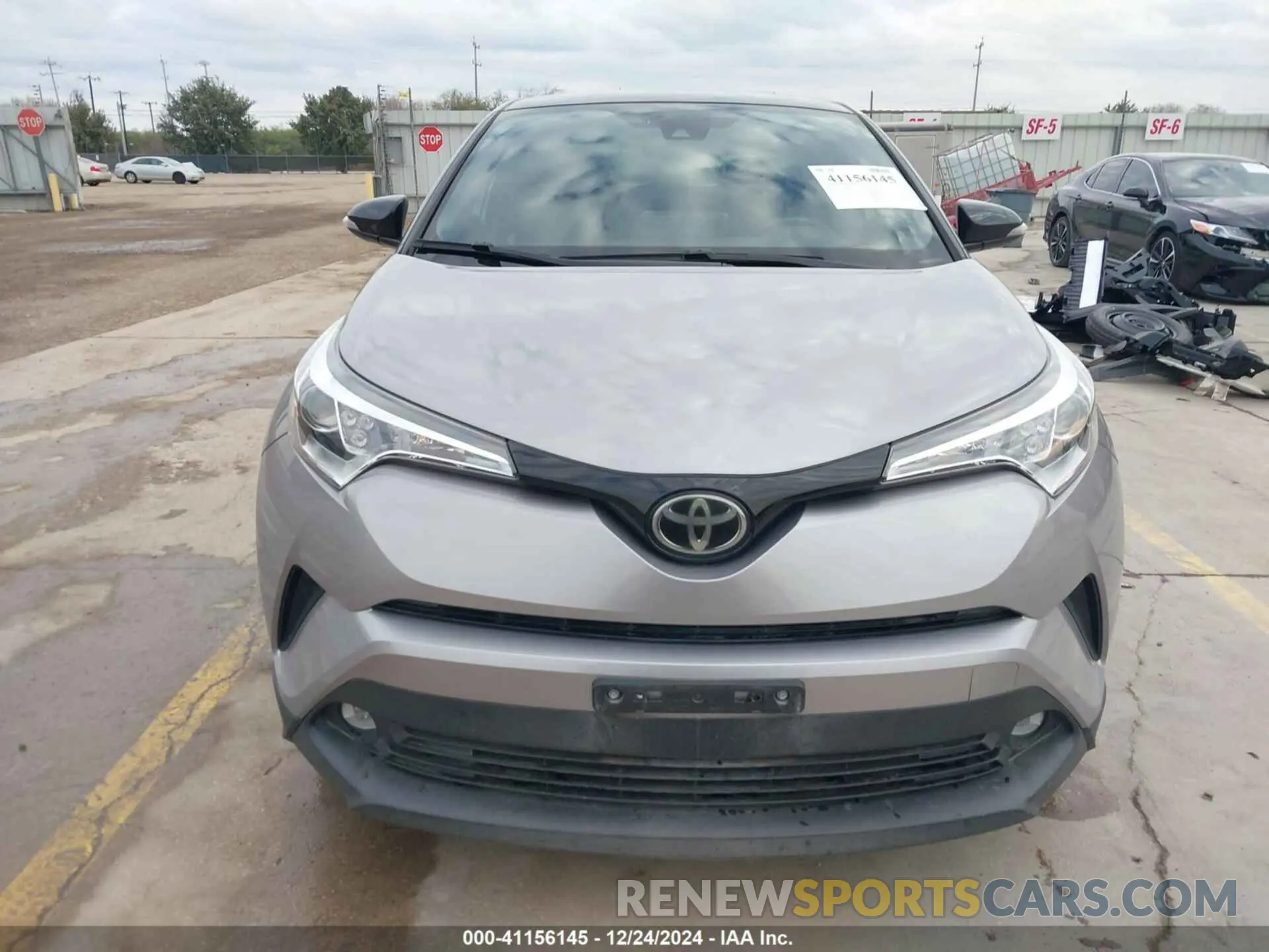 12 fotografías del automóvil dañado JTNKHMBX7K1026672 TOYOTA C-HR 2019