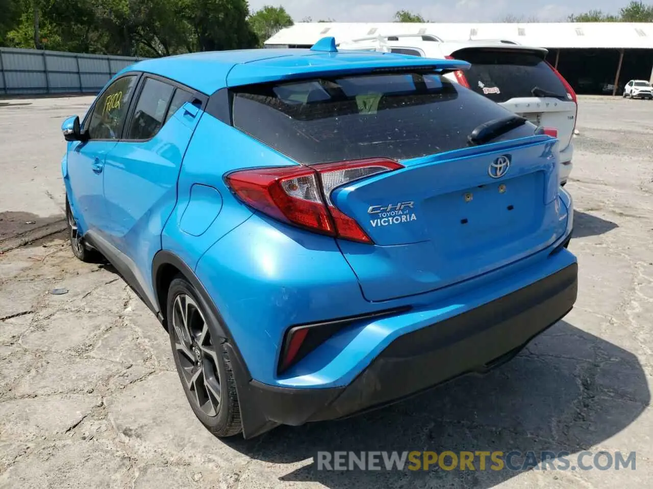 3 fotografías del automóvil dañado JTNKHMBX8K1059633 TOYOTA C-HR 2019