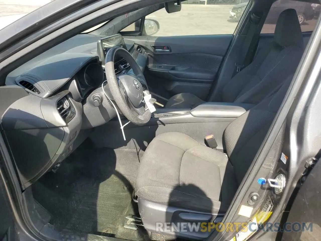 7 fotografías del automóvil dañado JTNKHMBX9K1029248 TOYOTA C-HR 2019