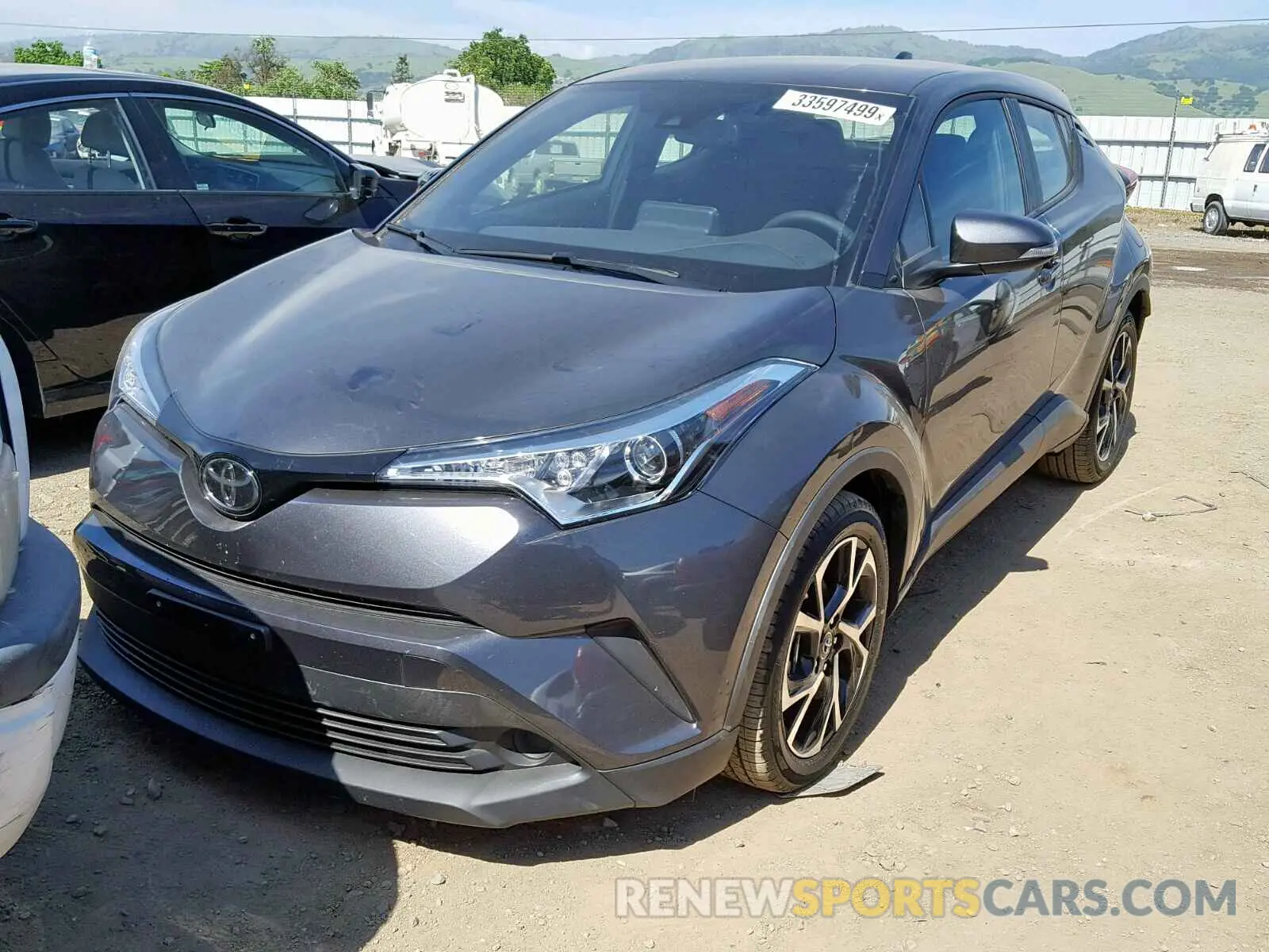 2 fotografías del automóvil dañado JTNKHMBX9K1037639 TOYOTA C-HR 2019