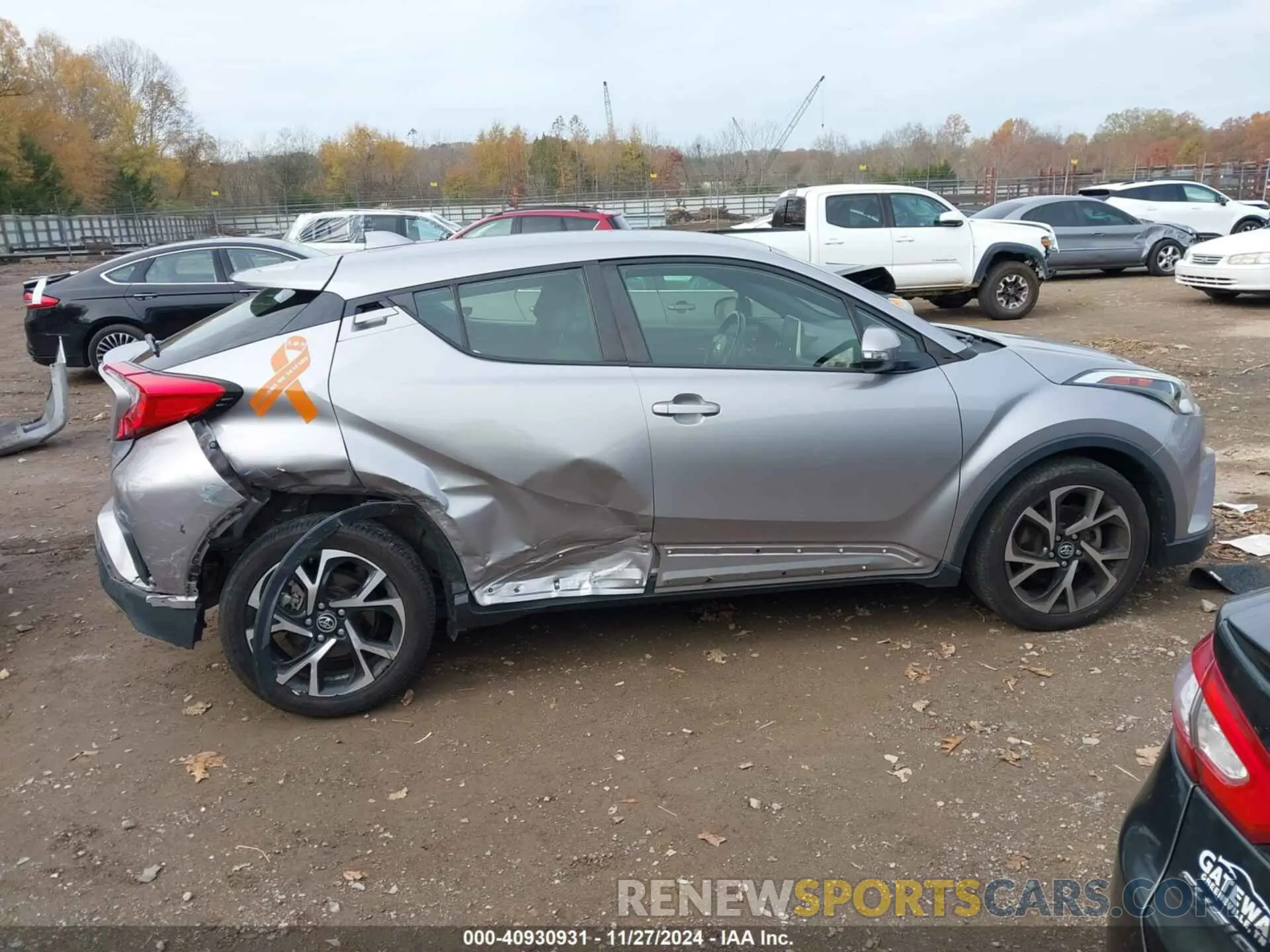 13 fotografías del automóvil dañado JTNKHMBX9K1042999 TOYOTA C-HR 2019