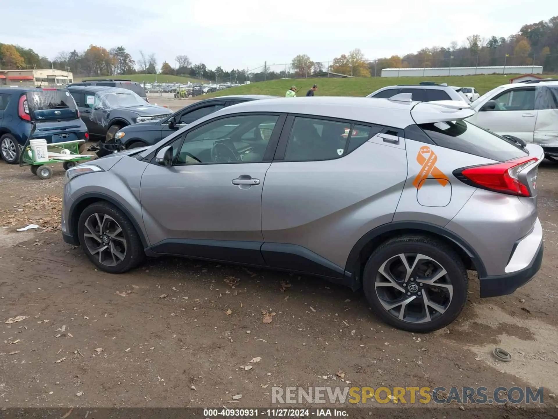 14 fotografías del automóvil dañado JTNKHMBX9K1042999 TOYOTA C-HR 2019