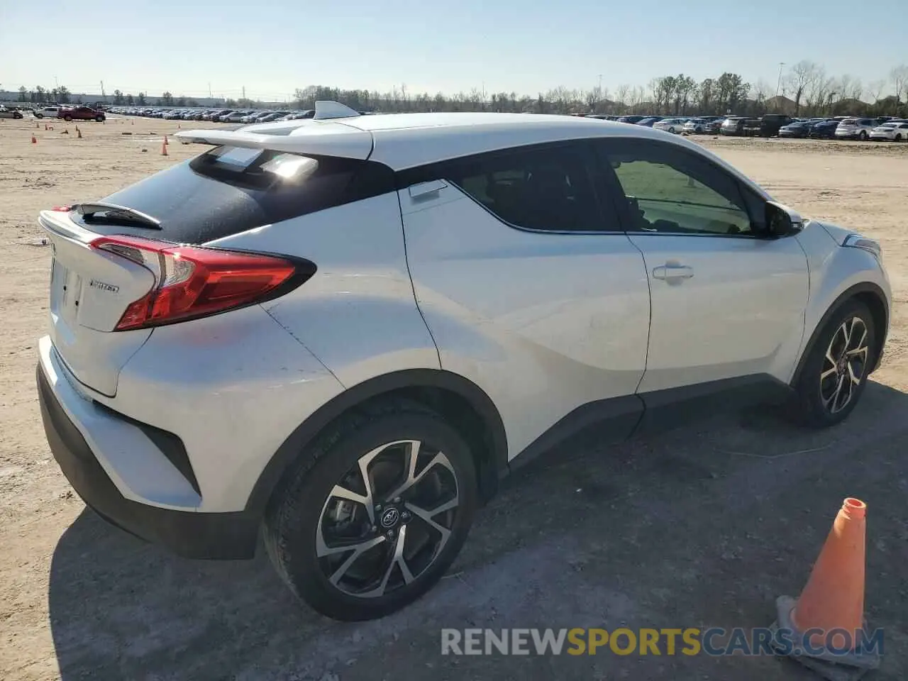 3 fotografías del automóvil dañado JTNKHMBX9K1054800 TOYOTA C-HR 2019