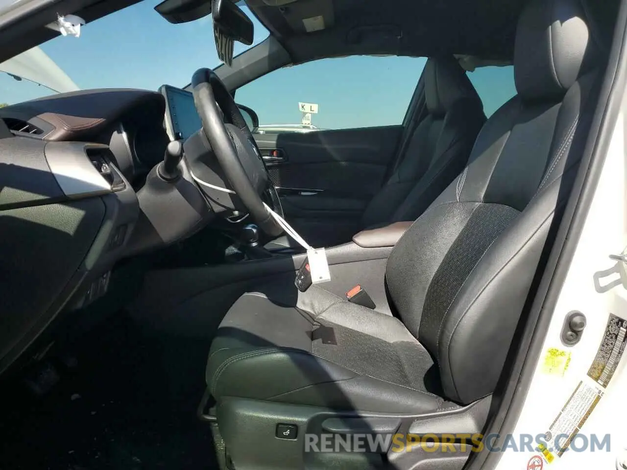 7 fotografías del automóvil dañado JTNKHMBX9K1054800 TOYOTA C-HR 2019